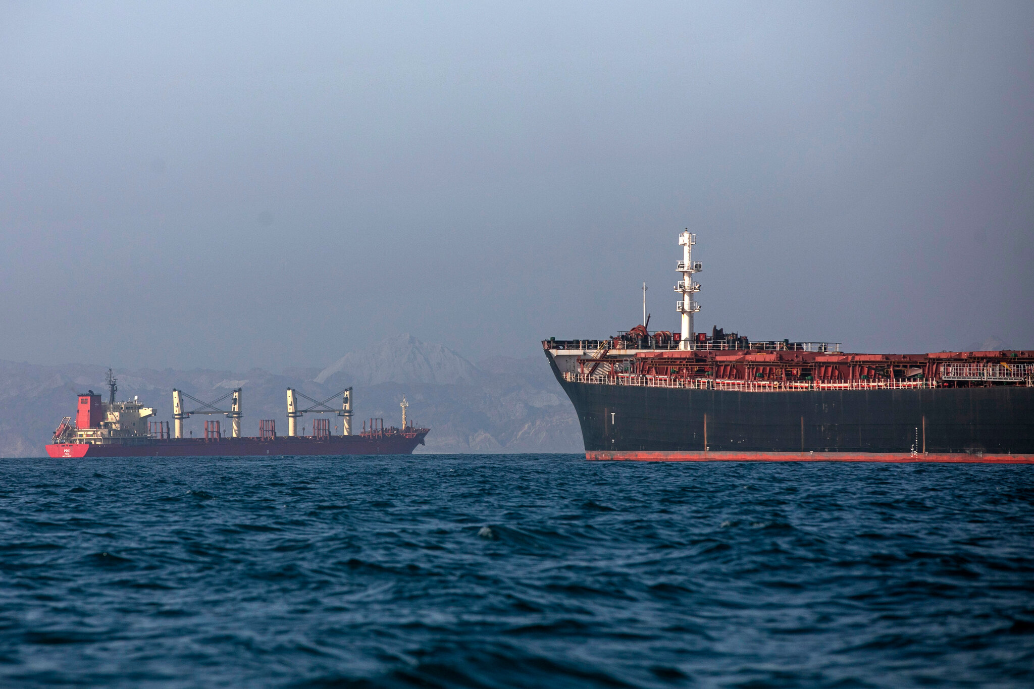 The Risks of Iran’s Threat to Control the Strait of Hormuz