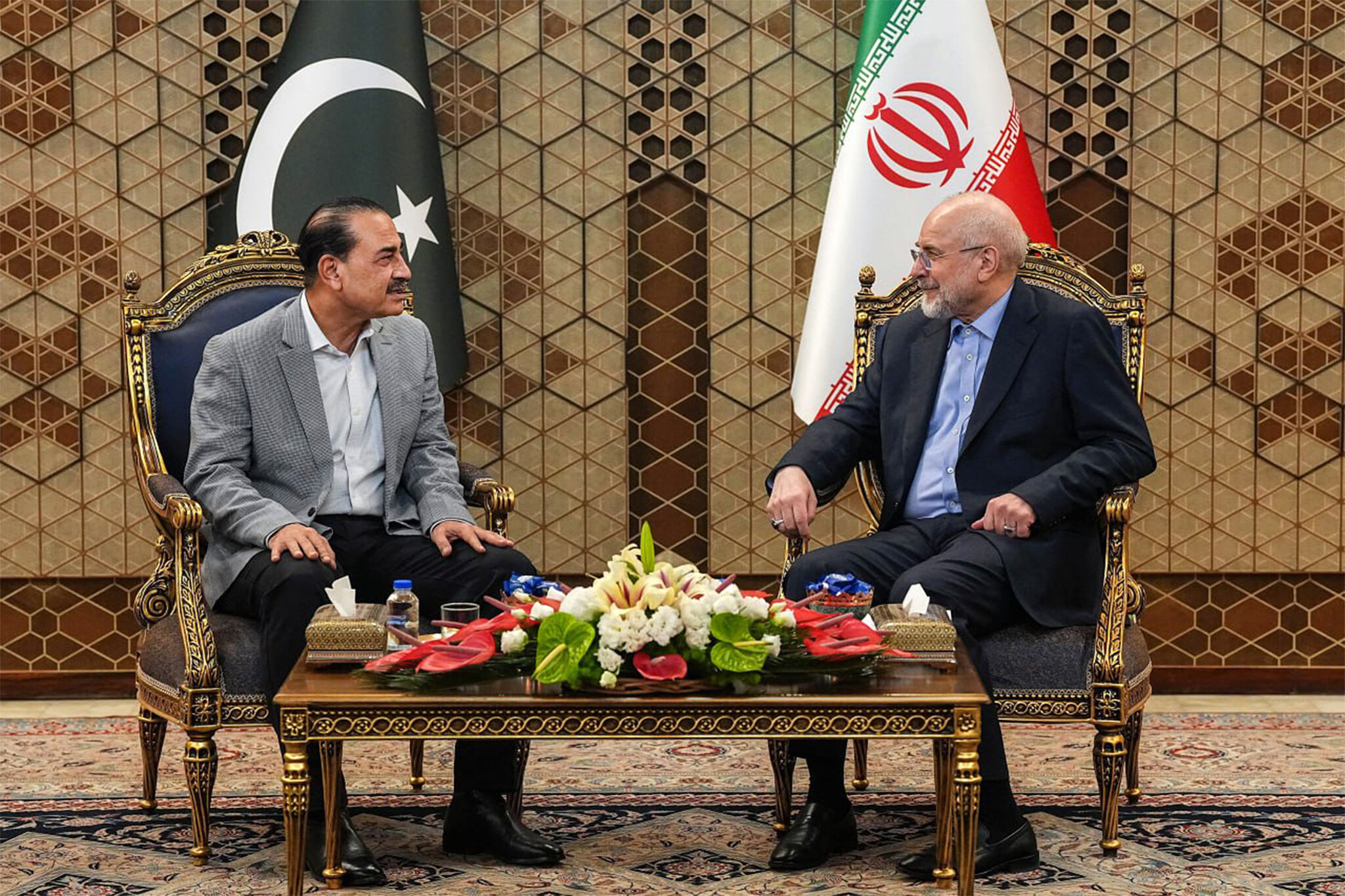 Iran and U.S. Officials Signal Progress as Cease-Fire Hangs in Balance