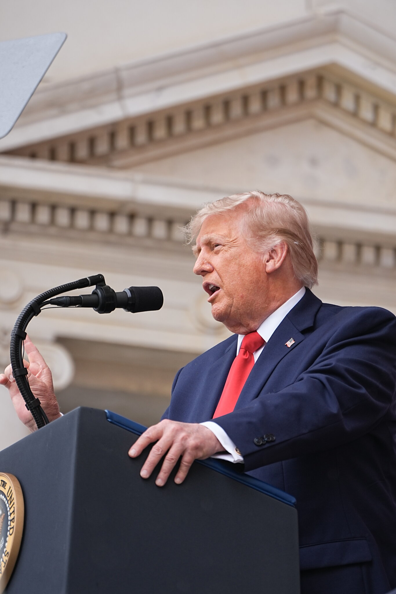 Trump Urges More Countries to Normalize Relations With Israel as Part of Iran Deal