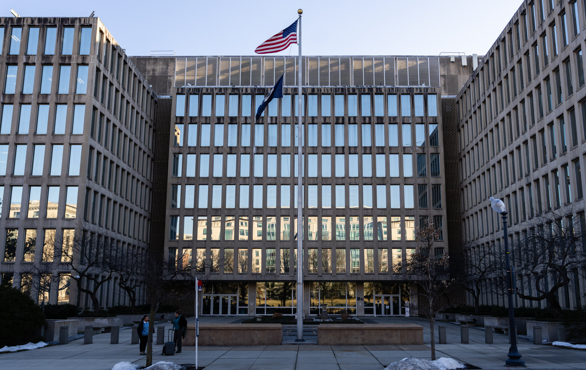 Trump Administration Wants Federal Employees to Sign Nondisclosure Agreements