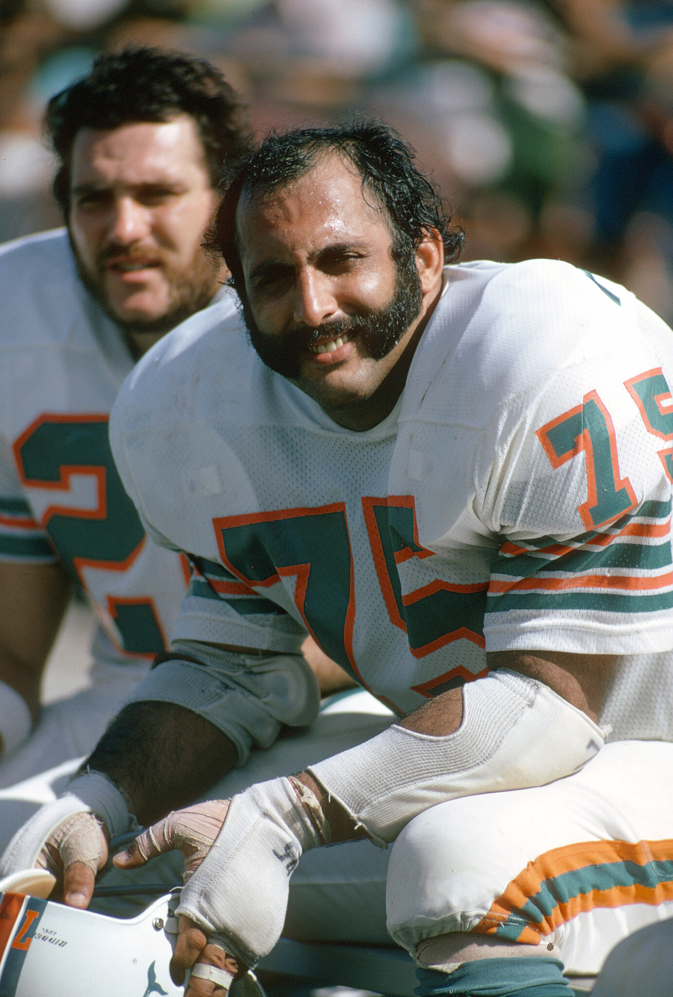 Manny Fernandez, Bulwark of Dolphins’ Defense, Dies at 79