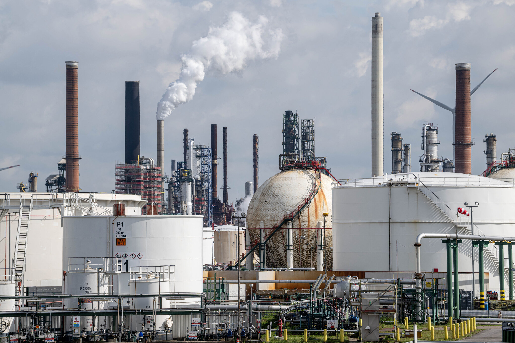 Oil Prices Climb on Renewed Hostilities in Middle East