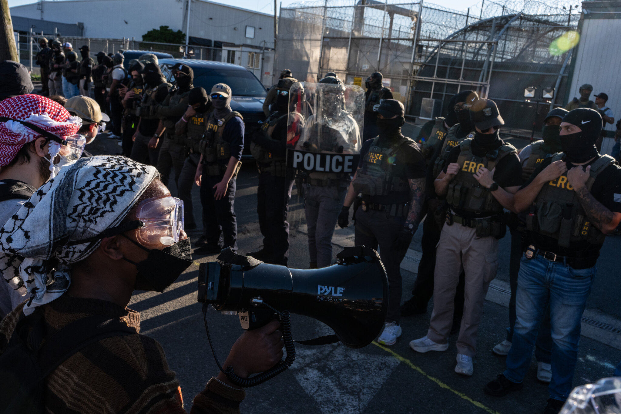 ICE Agents to Leave Site of Volatile Protests at Detention Center