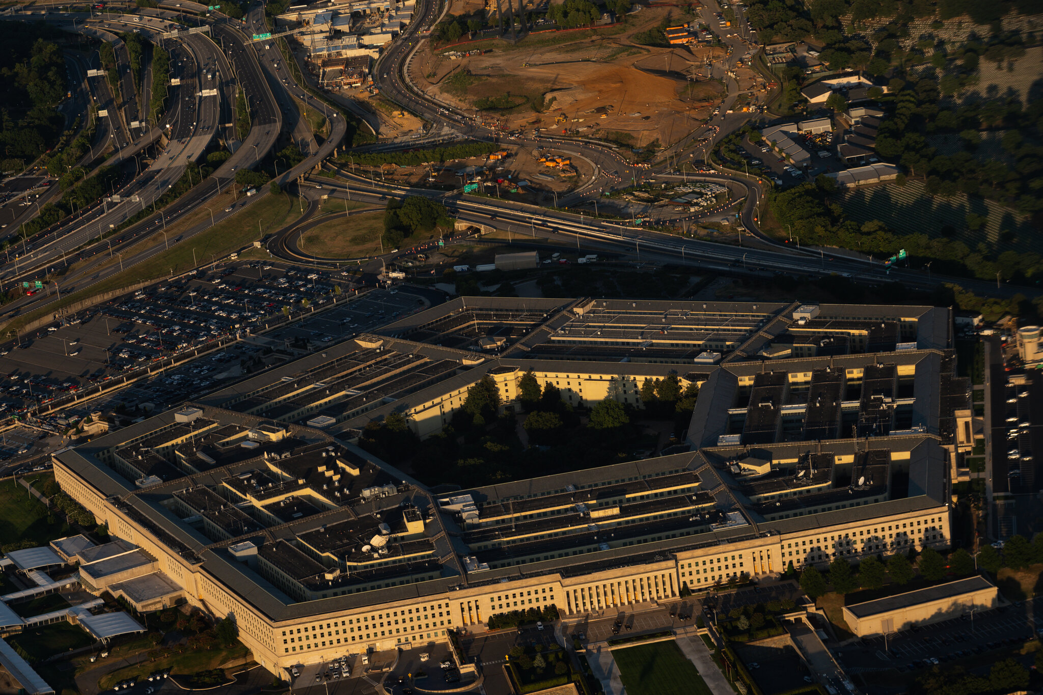 Pentagon Bars Reporters From Its Press Office
