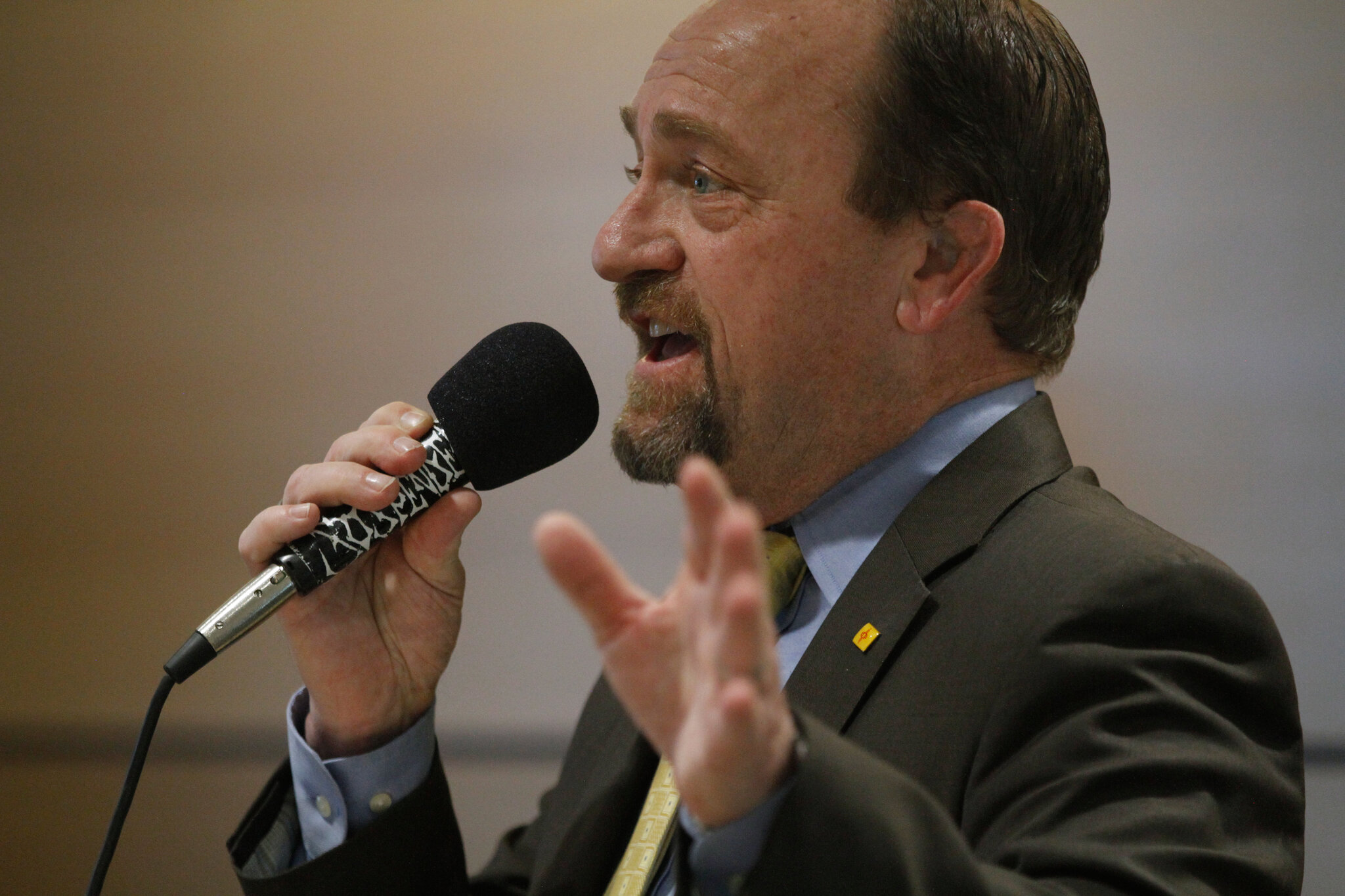 Suburban mayor wins G.O.P. nomination to be New Mexico governor
