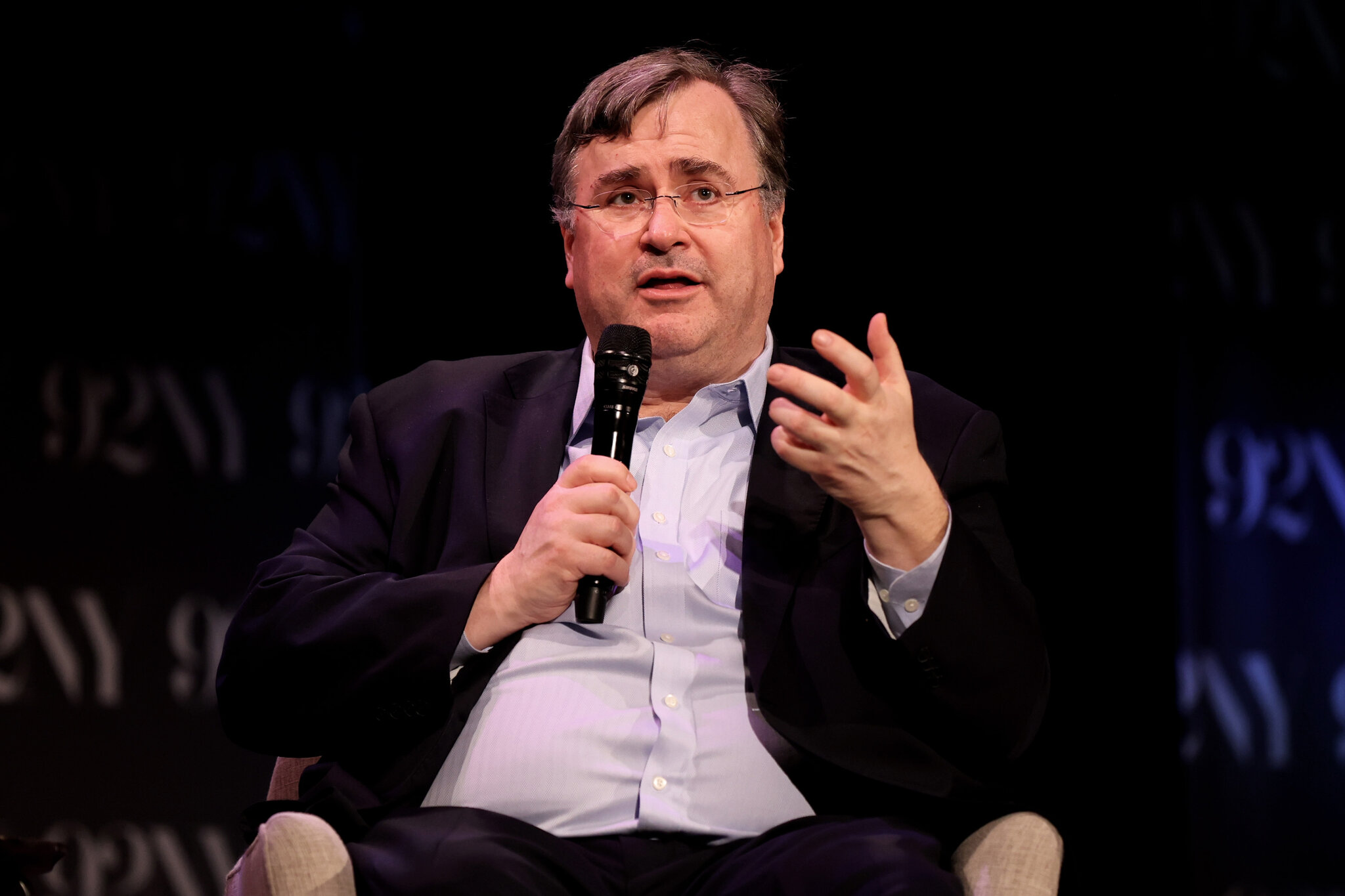 Investor Reid Hoffman to Leave Microsoft’s Board of Directors