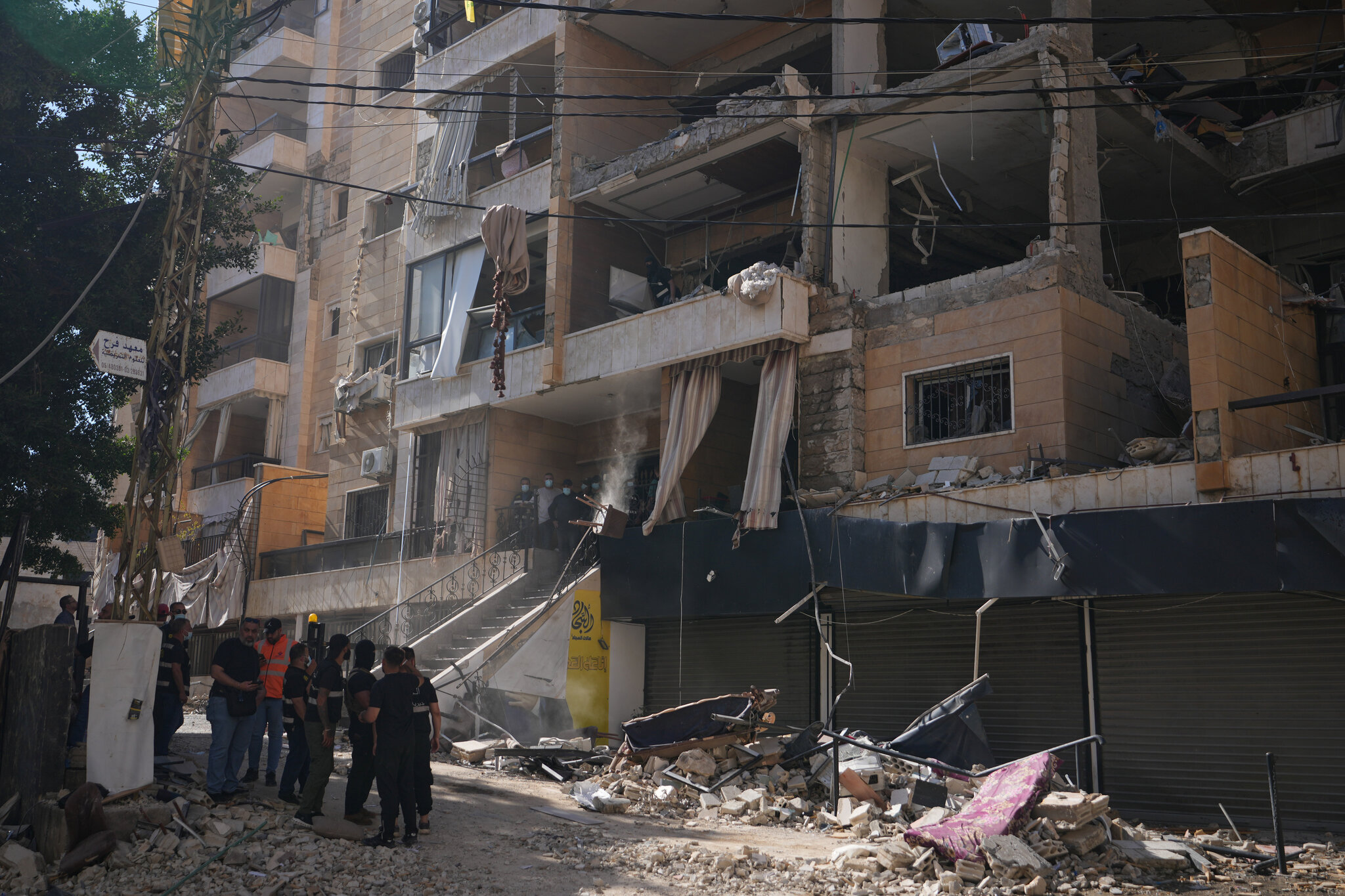 Israel Bombs Beirut Outskirts as Fighting With Hezbollah Escalates