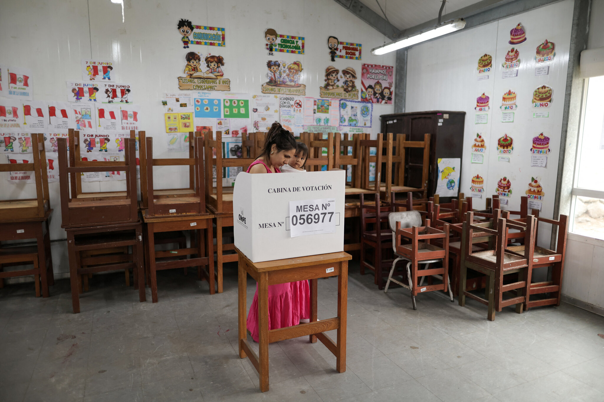 Dead Heat in Peru’s Presidential Race May Delay Results for Weeks
