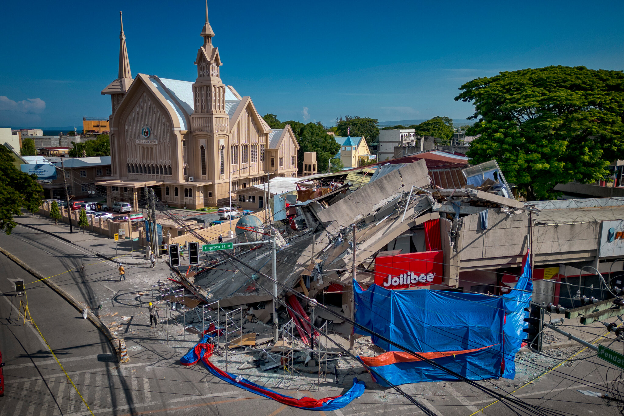 Many Feared Trapped Under Earthquake Rubble in Philippines