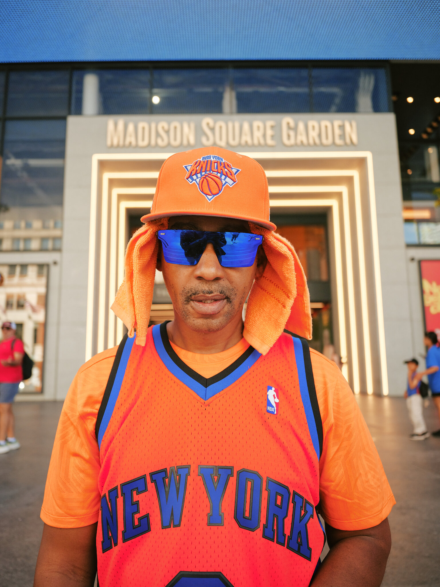 These Knicks Fans Show Out in Style