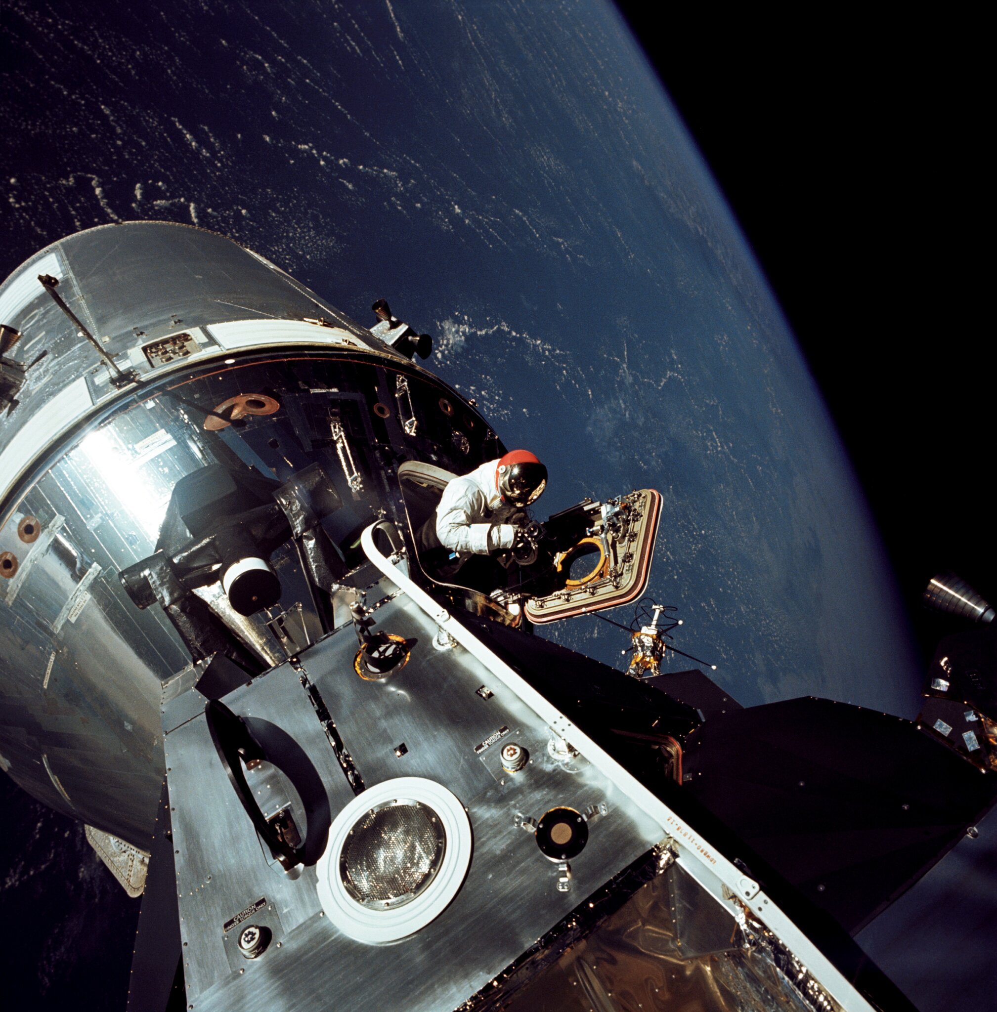 Remember Apollo 9? No? Have a Look at Artemis III.
