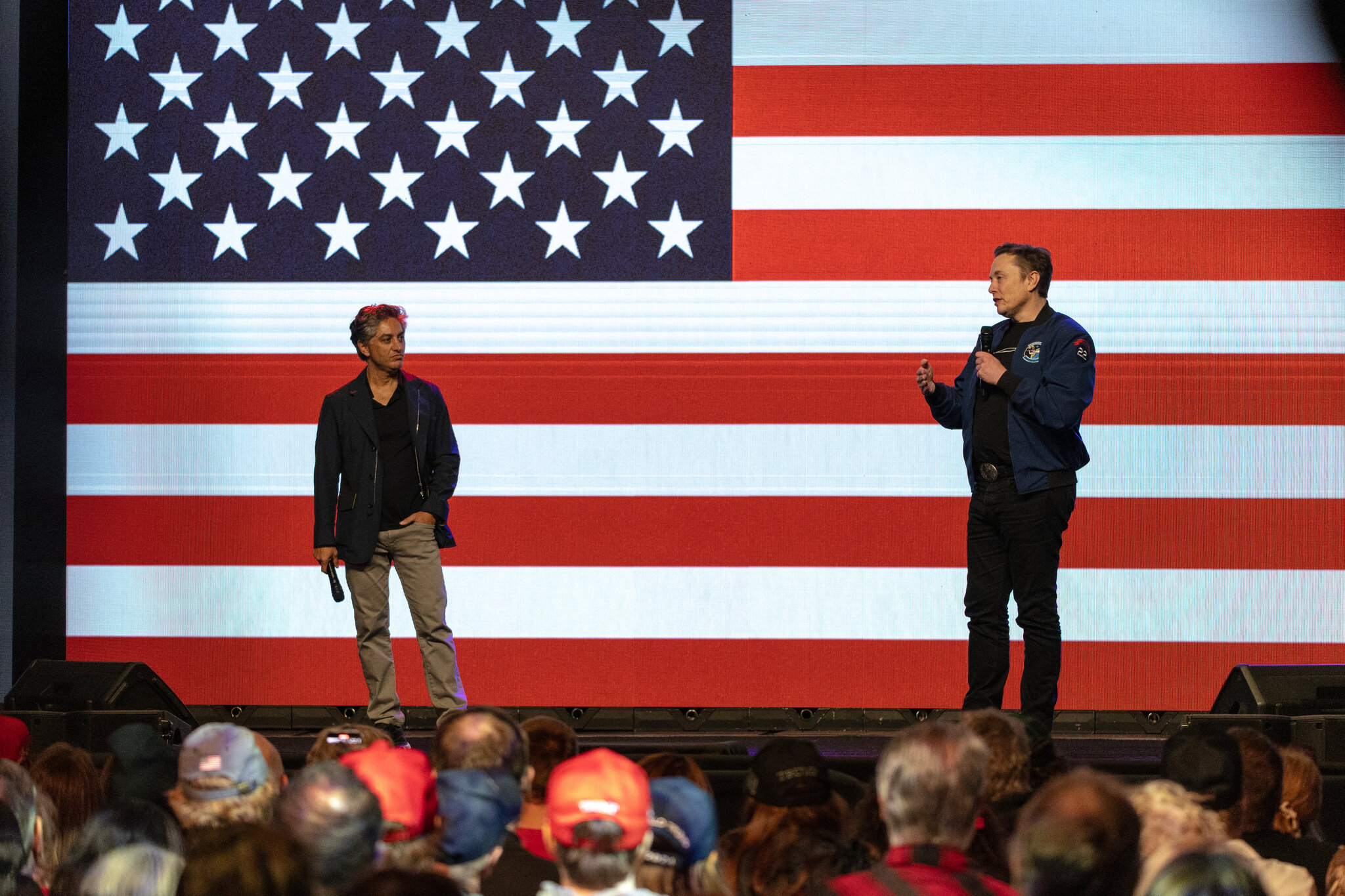 It Pays to Be Elon Musk’s Friend as SpaceX Goes Public