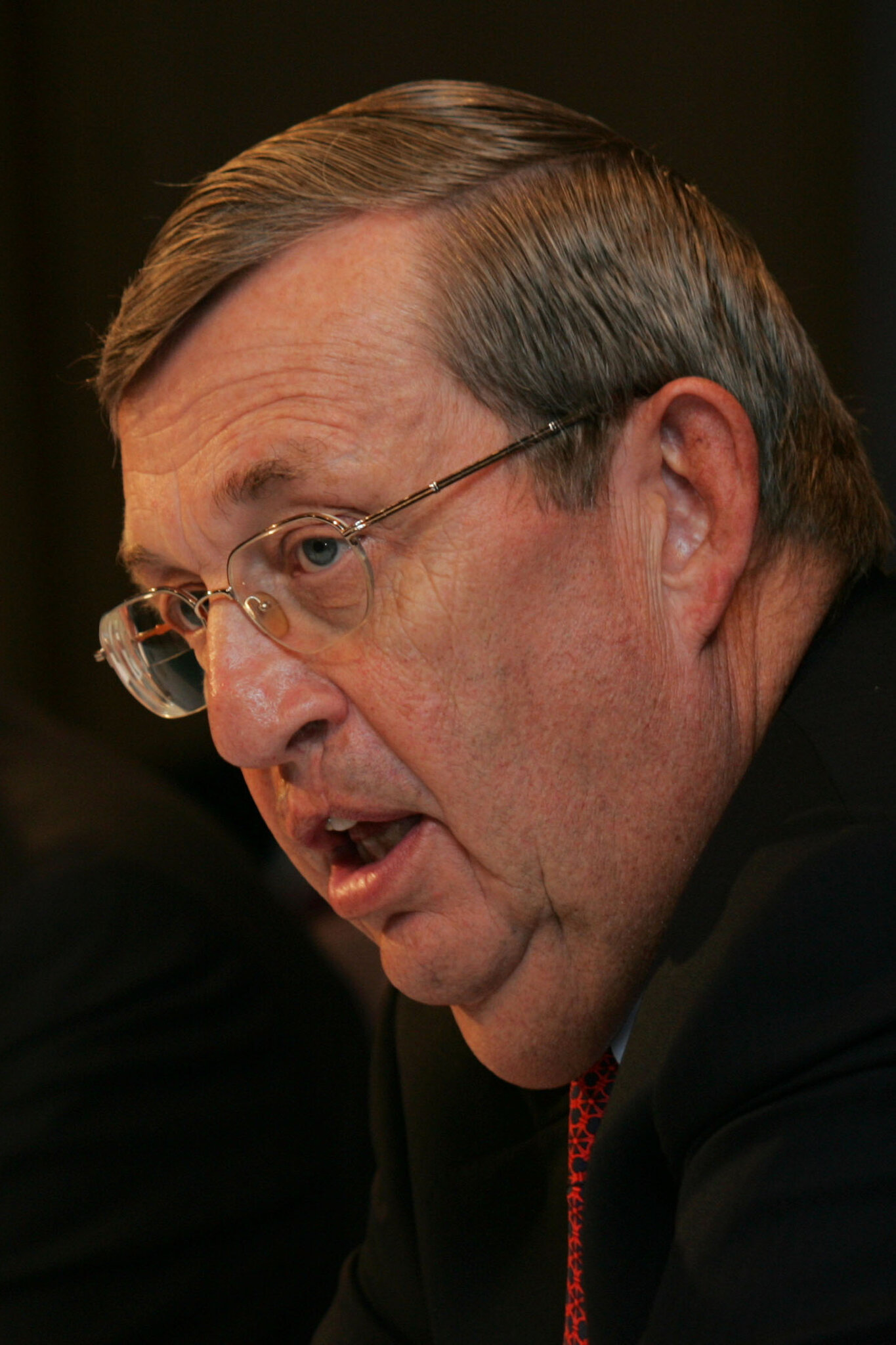 Lee Raymond, Who Created Global Oil Behemoth Exxon Mobil, Dies at 87