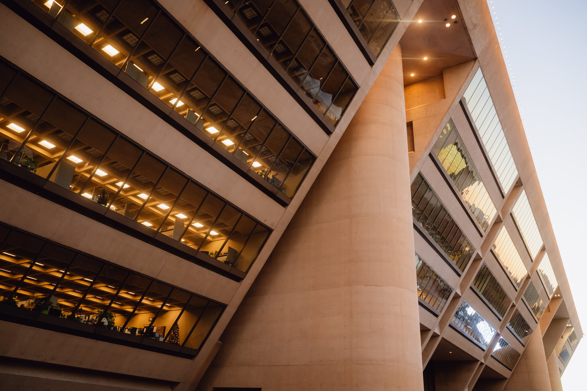 Judge Delays Vote on Future of Dallas City Hall