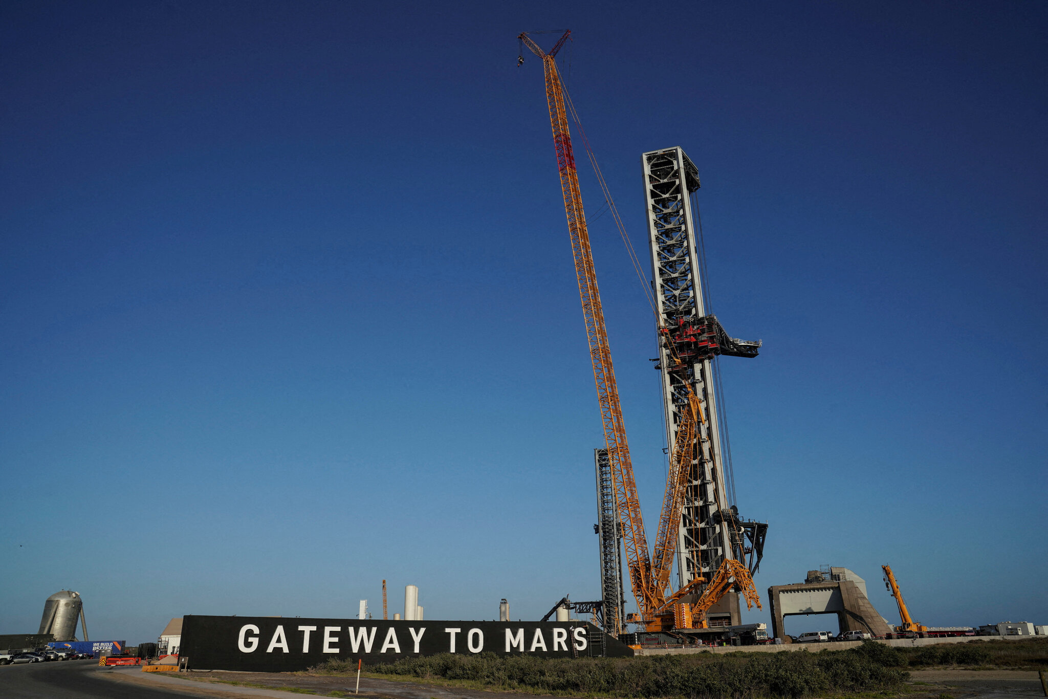 Can SpaceX Defy A.I. Gravity?