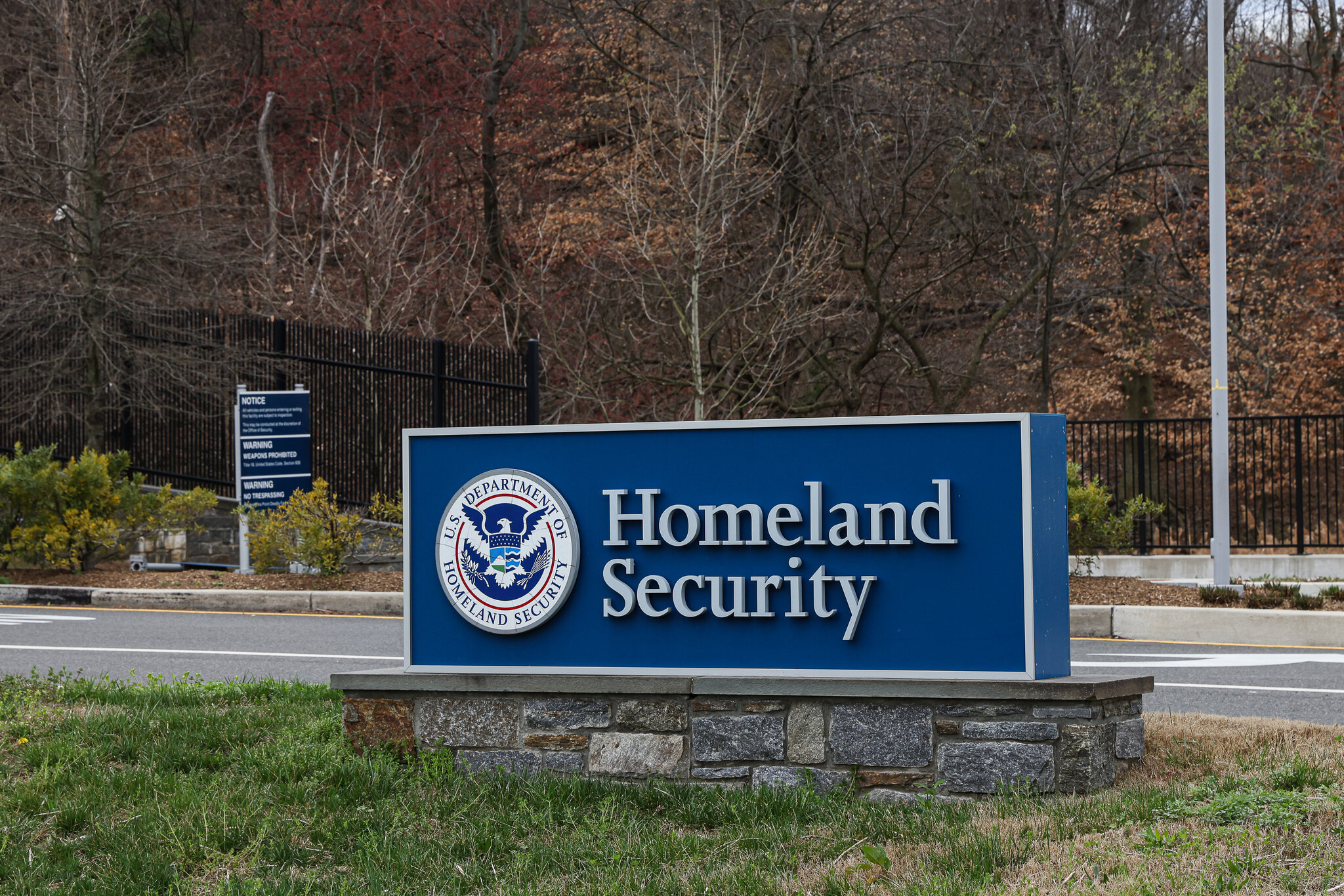 Women Who Fled Iran Are to Be Deported to Central African Republic, Lawyers Say