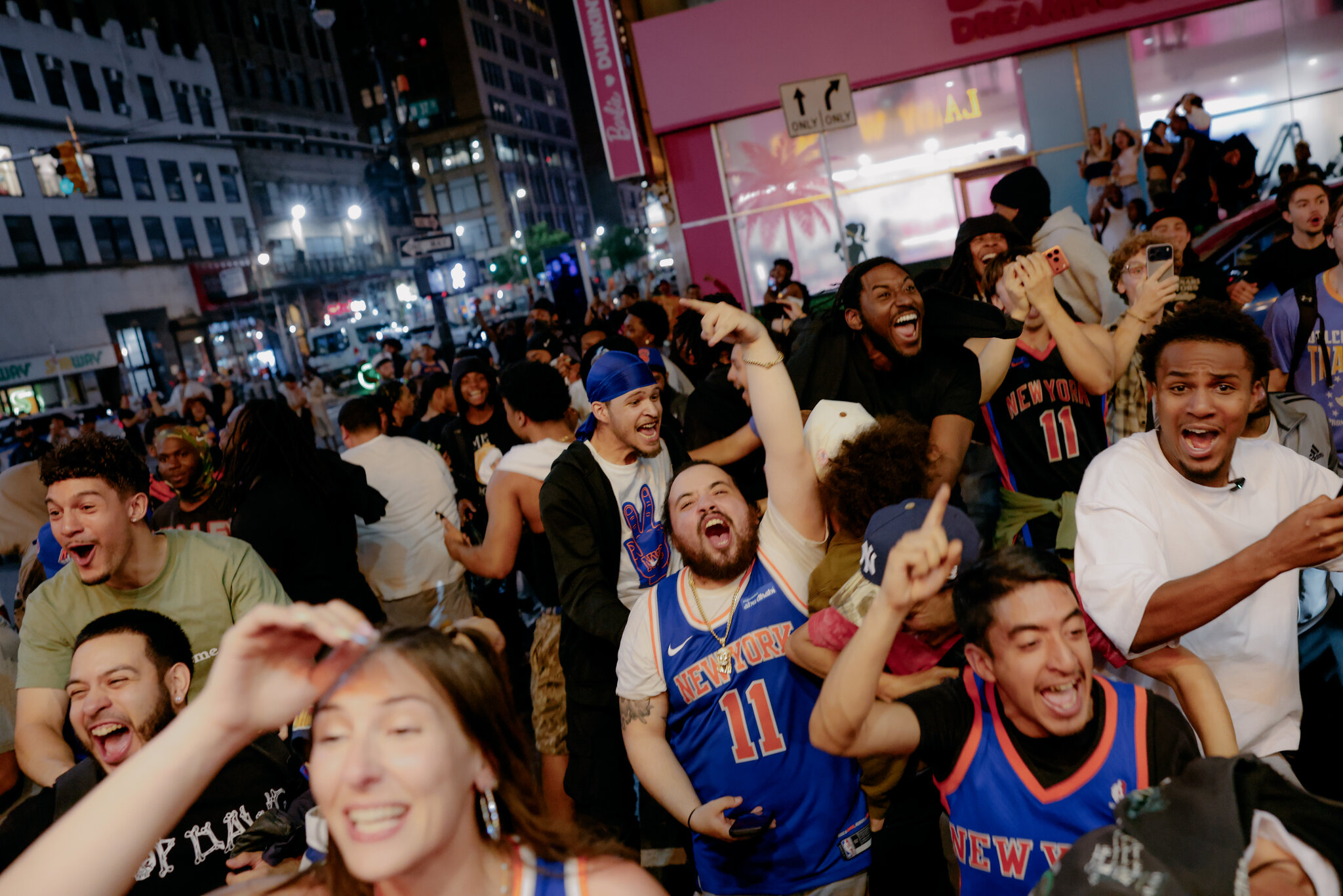 The Knicks’ Comeback Was Epic. So Was Their Fans’ Response.