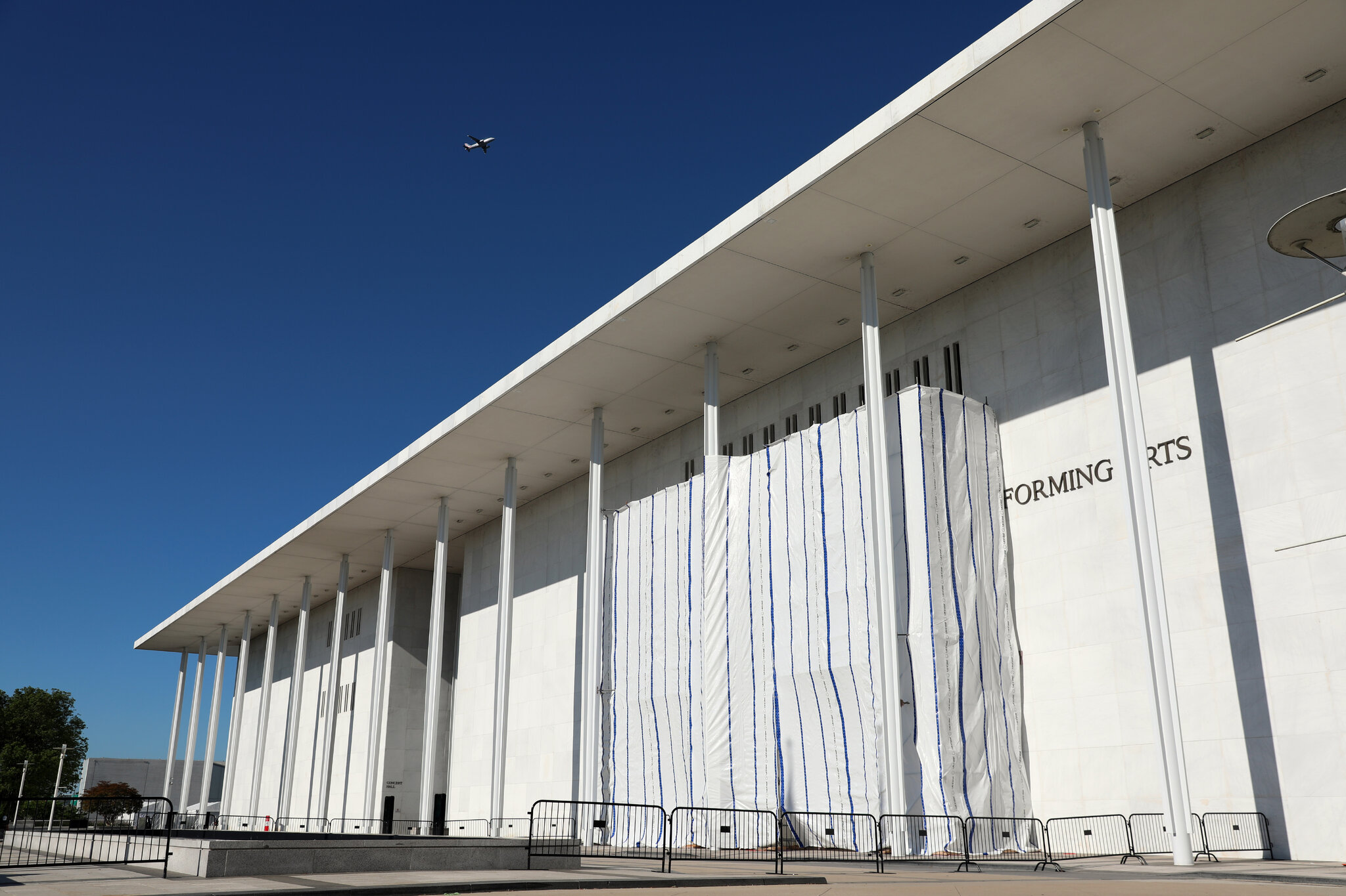 At the Kennedy Center, a Name Change Shrouded in Uncertainty