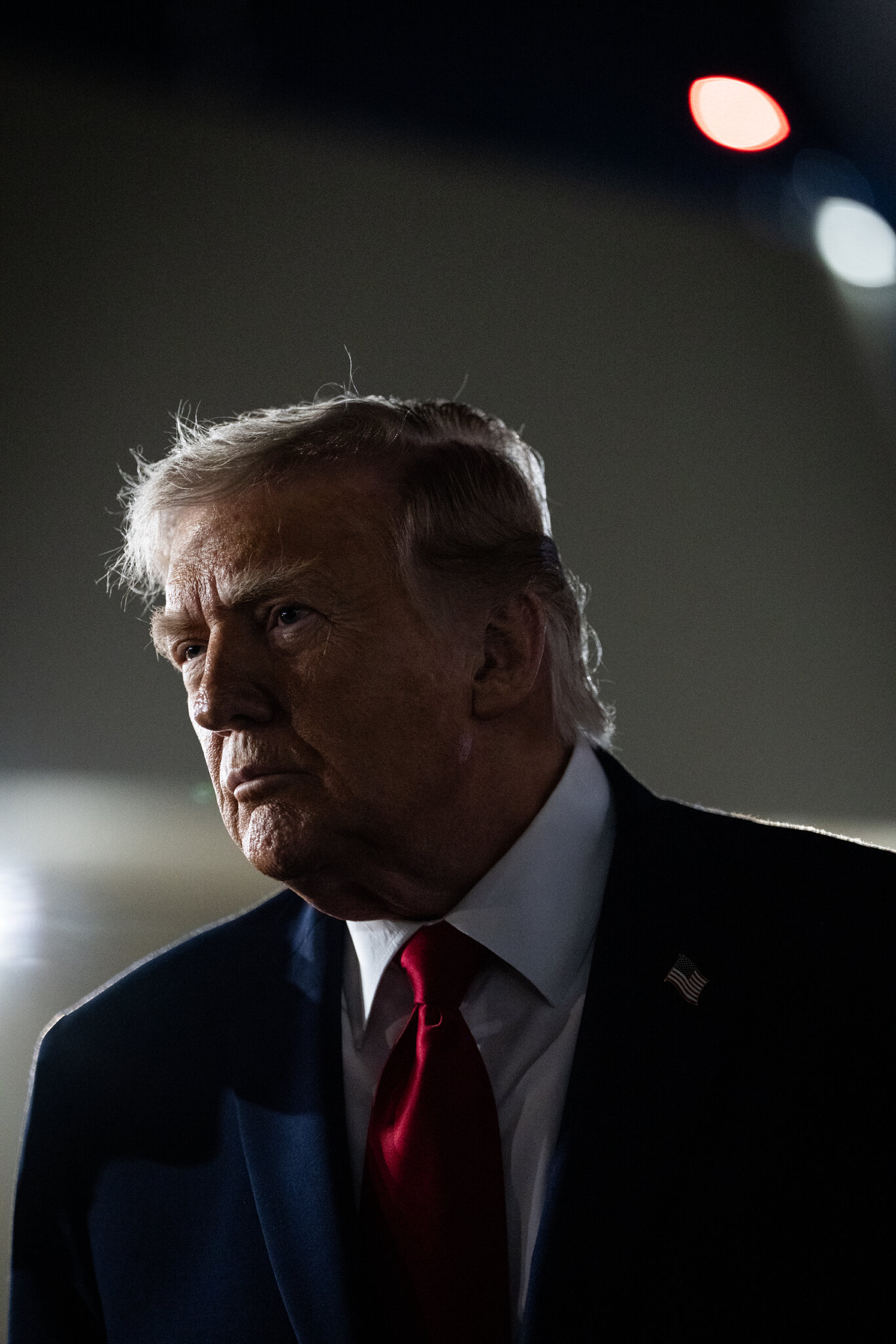 Trump’s Big New Vulnerability in 2026: Blue-Collar White Voters