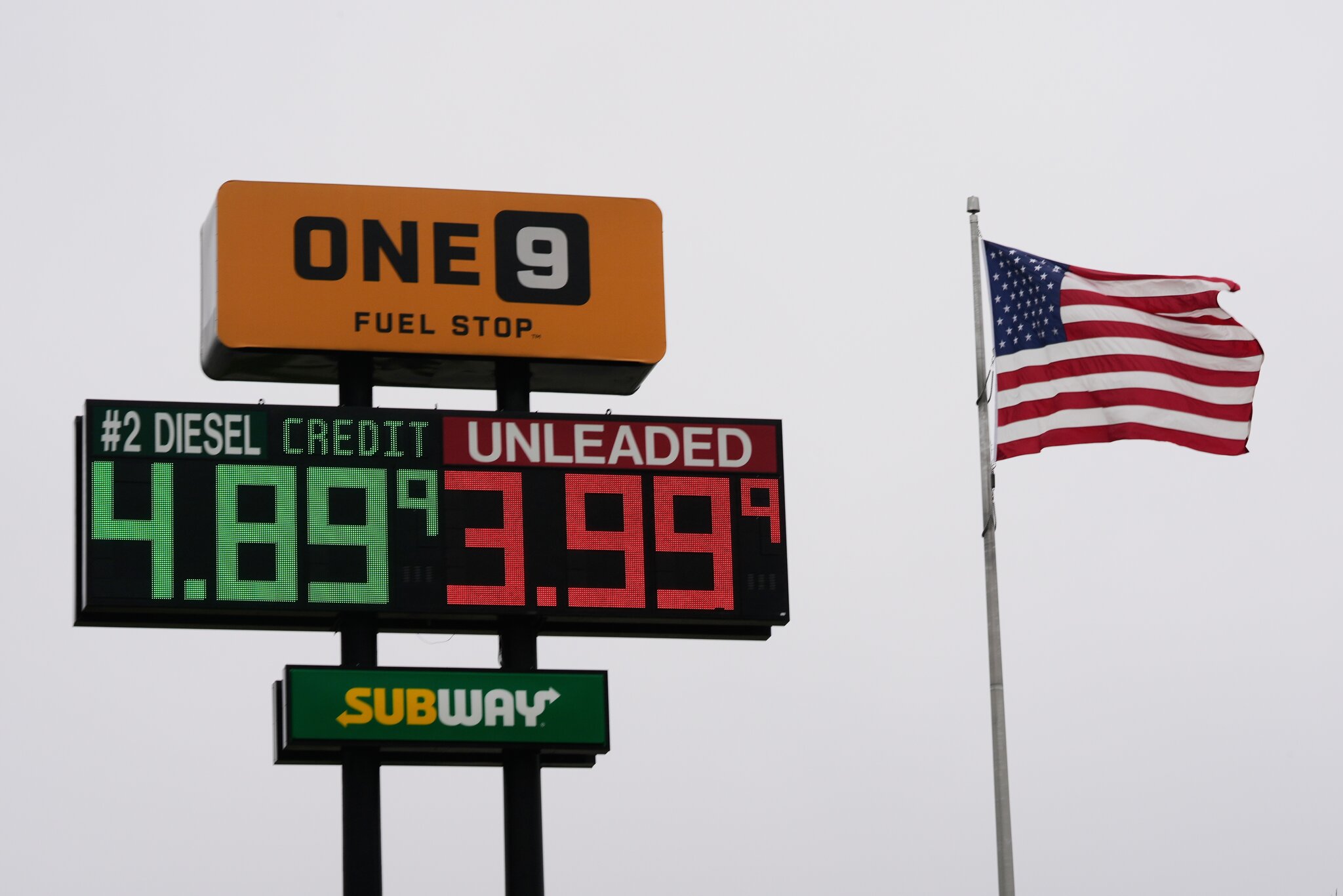 Oil Prices Tumble After Trump Announces Deal With Iran