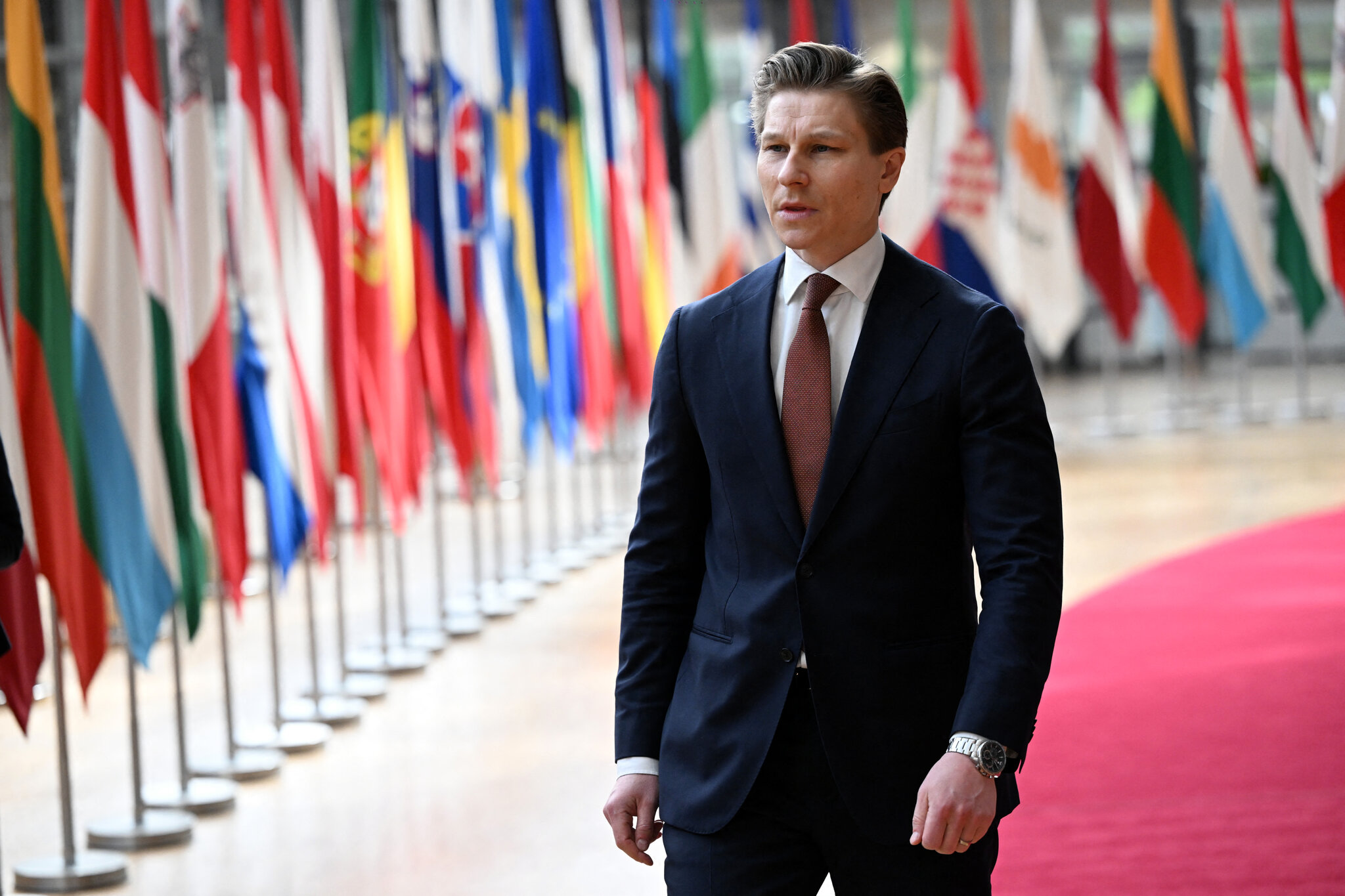 Finland Lifts a Nuclear Weapons Ban, Eyeing an Uncertain World