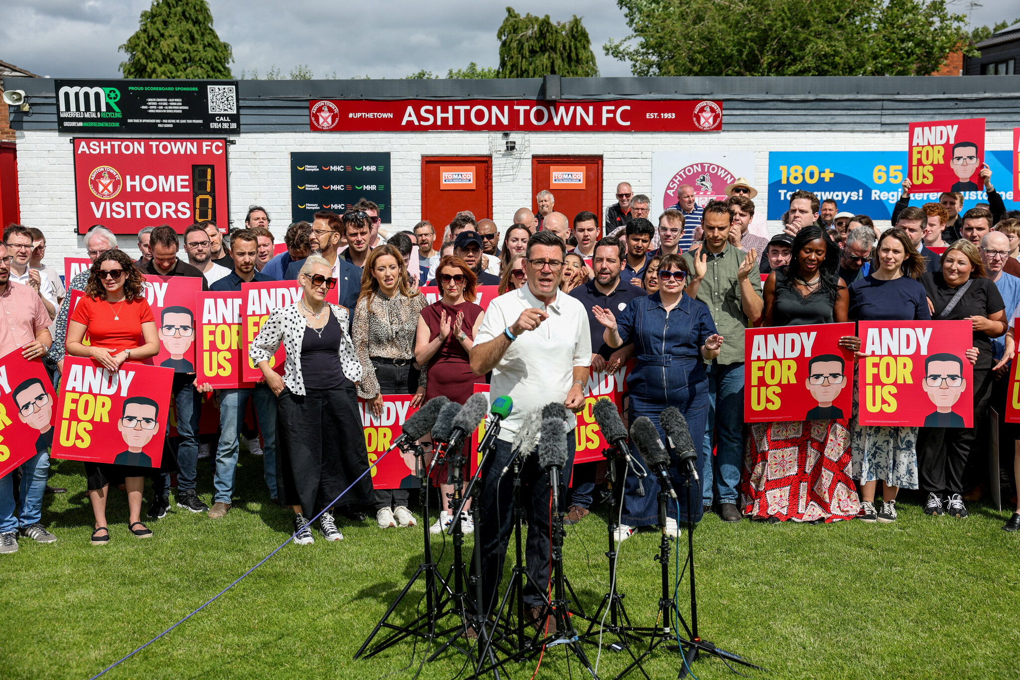 In Britain, a Rival’s Stunning Victory May Force Starmer’s Last Stand