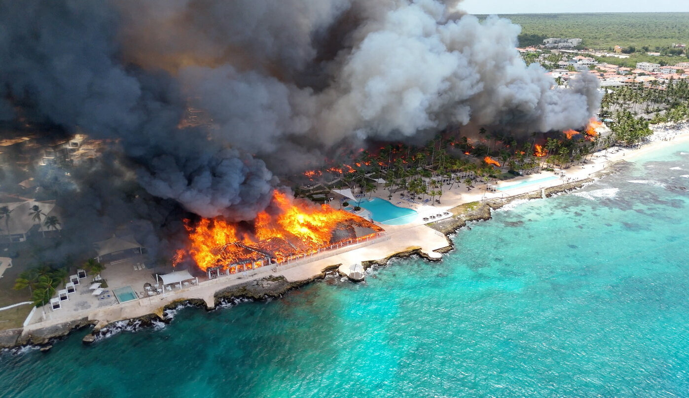 Huge Blaze Ravages Dominican Republic Beach Resort