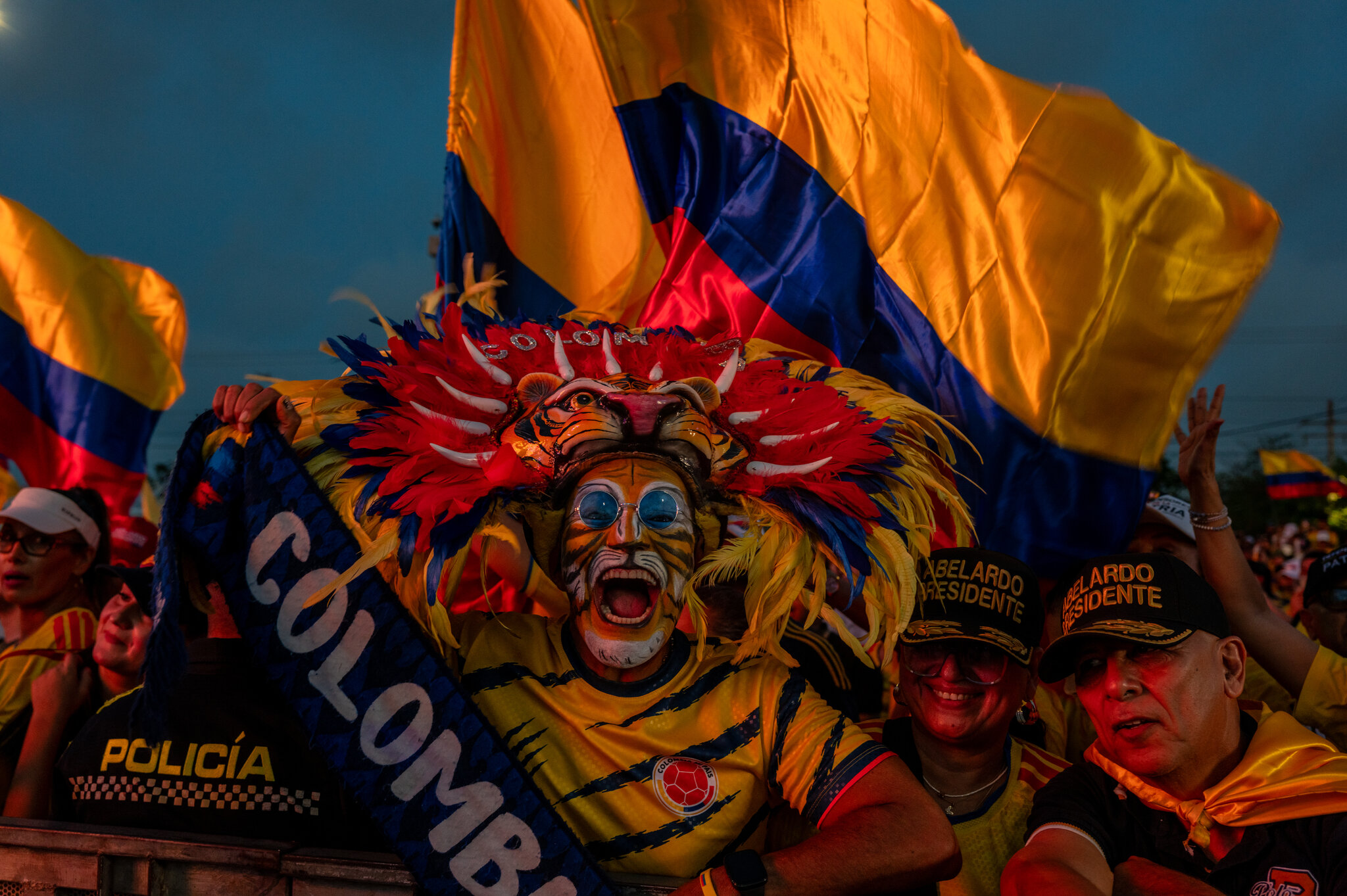 Trump-Backed Outsider Appears to Win in Colombian Presidential Race