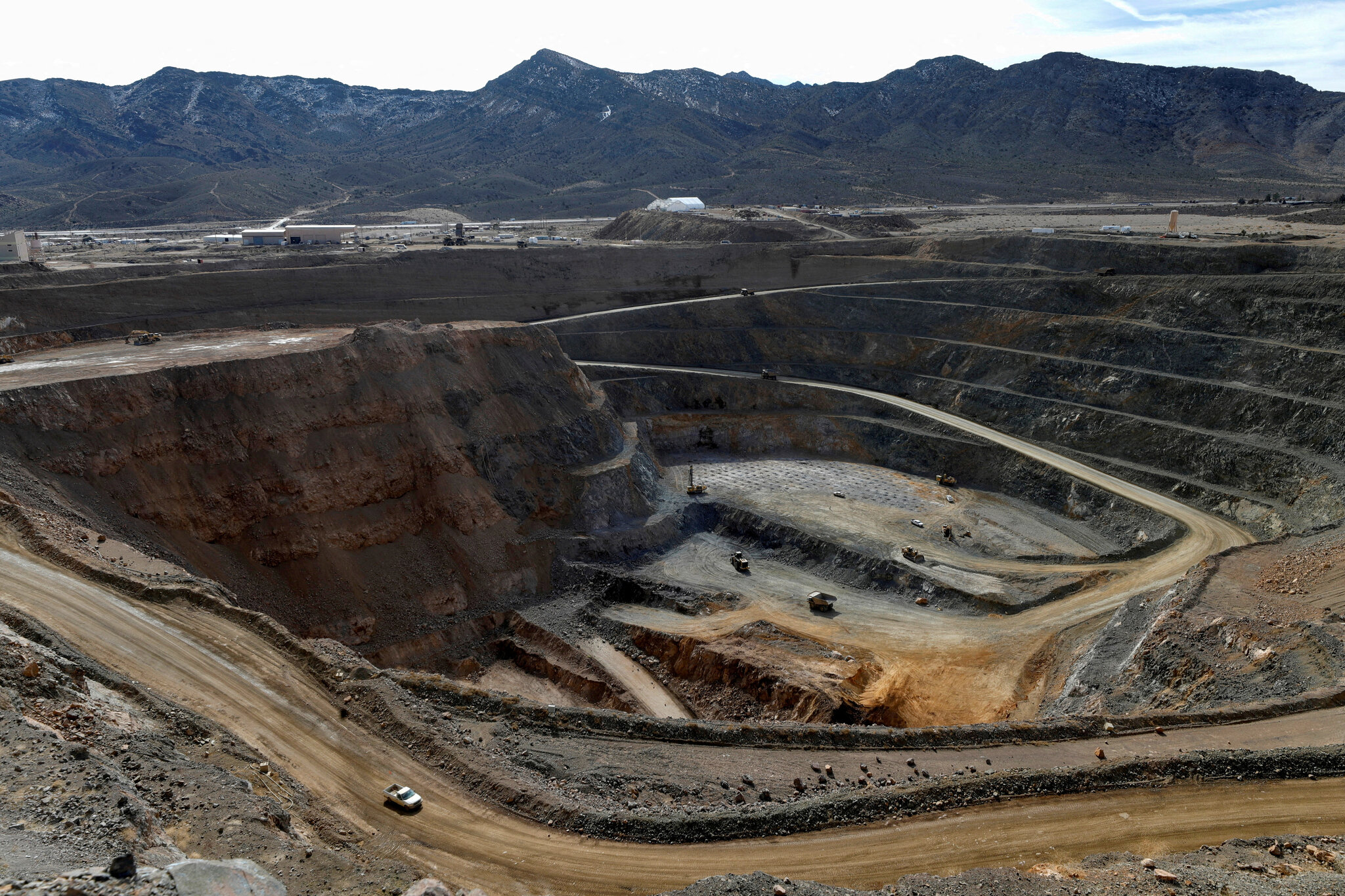 China Tightens Rare-Earth Grip on U.S. Firms, Threatening Trade Clash