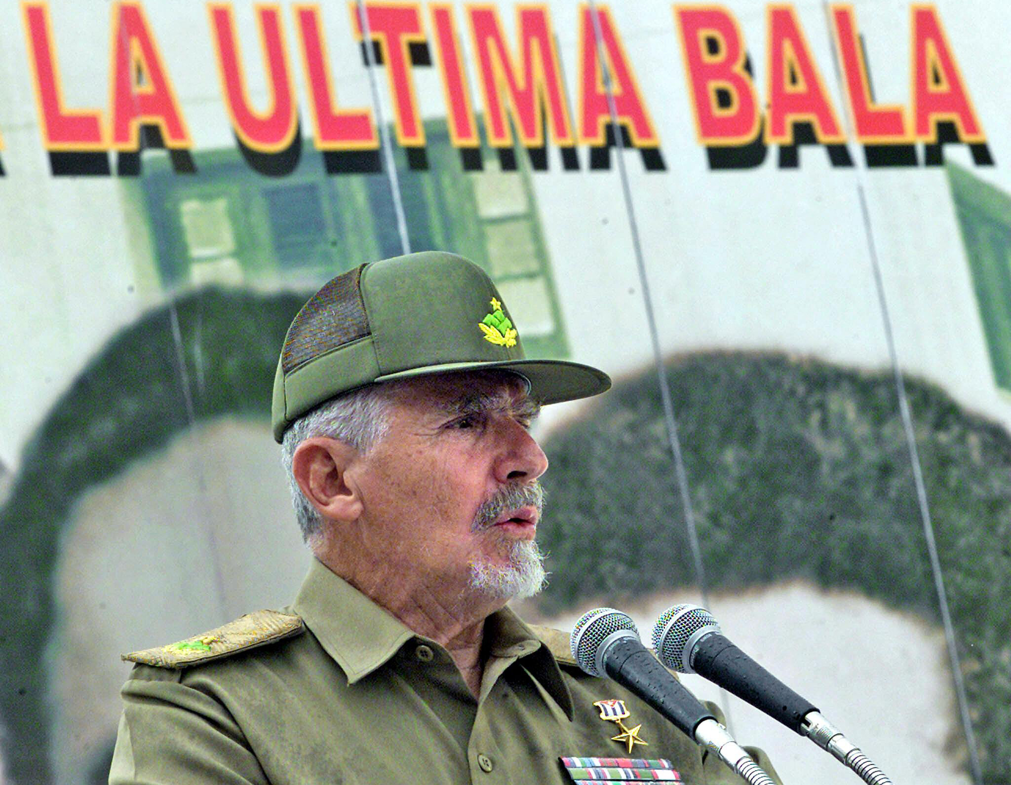 Ramiro Valdés Menéndez, Architect of Cuba’s Surveillance State, Dies at 94