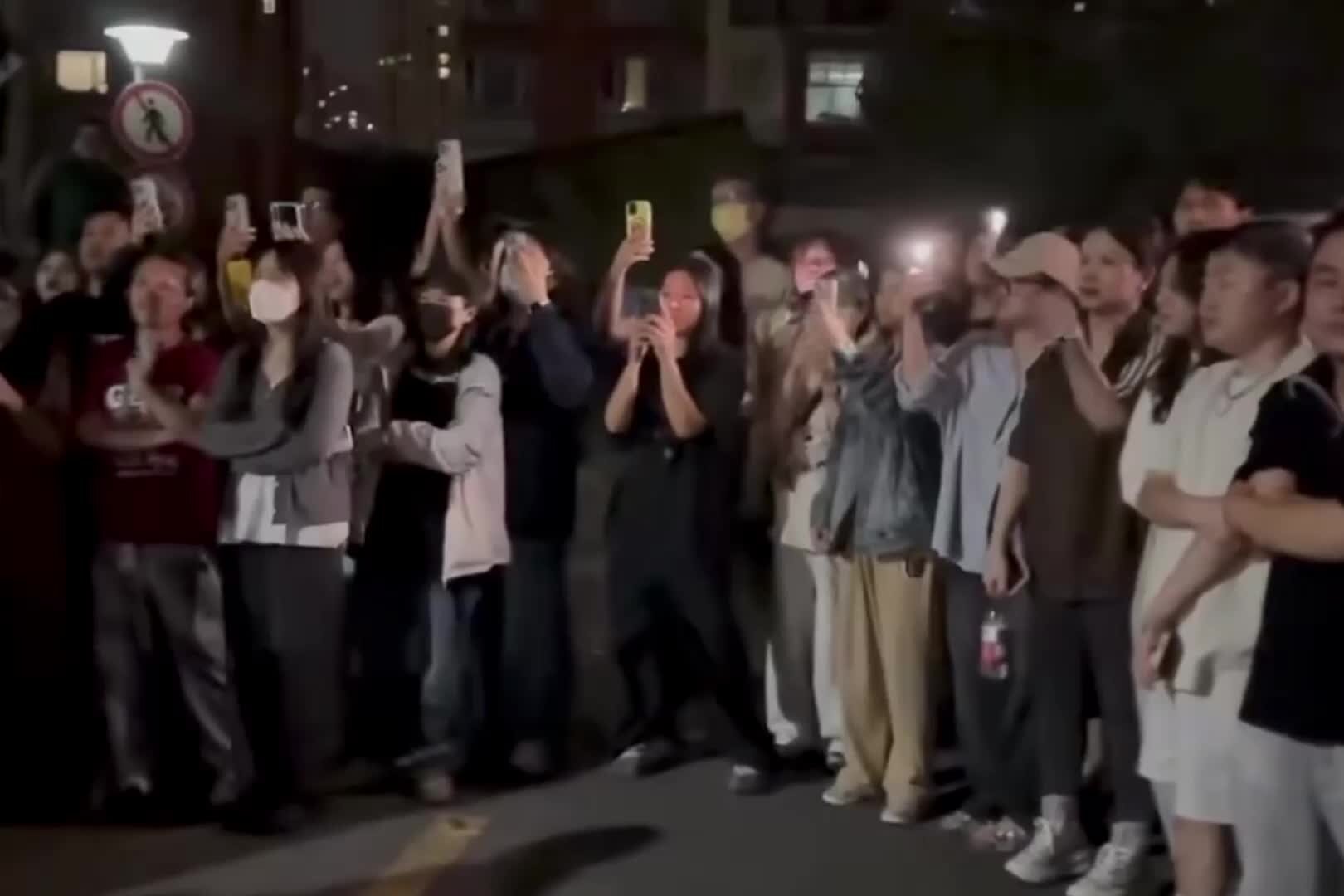 As More Chinese Own Pets, Young People Stand Up for Animal Welfare