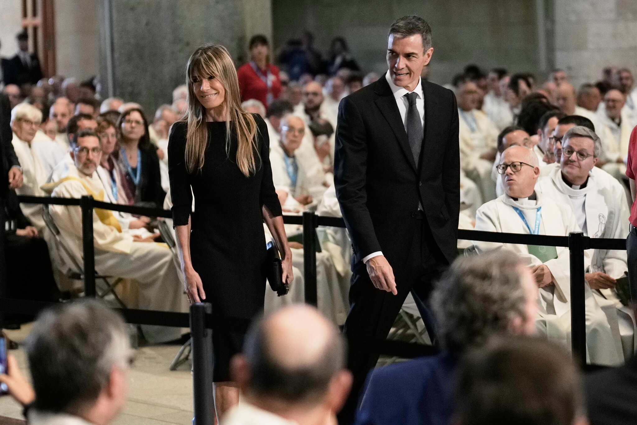 The Wife of Spain’s Leader Is Accused of Graft. It May Actually Help Him.
