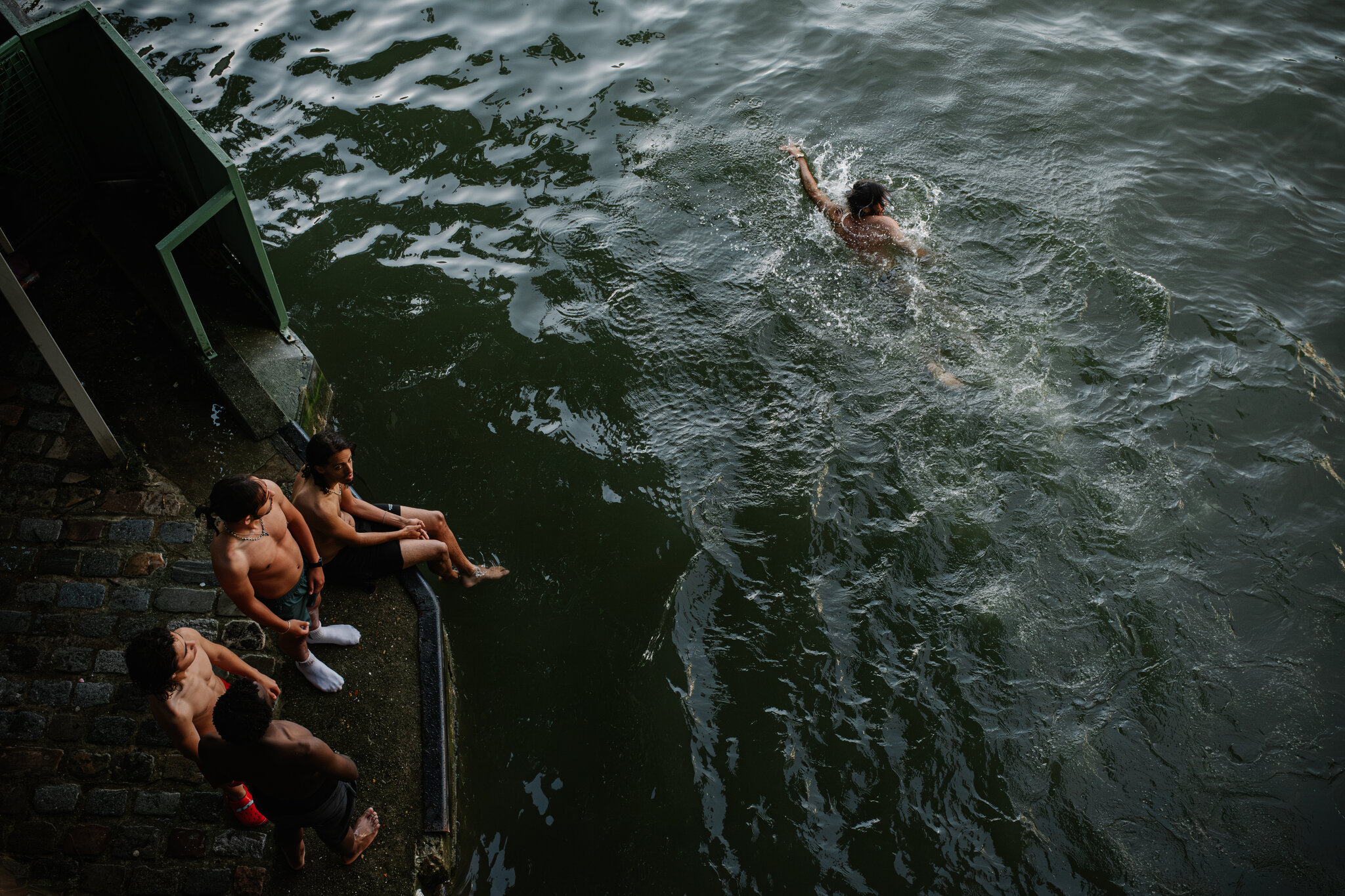 To Escape Record Heat, the French Are Taking to Water. Both Have Been Deadly.