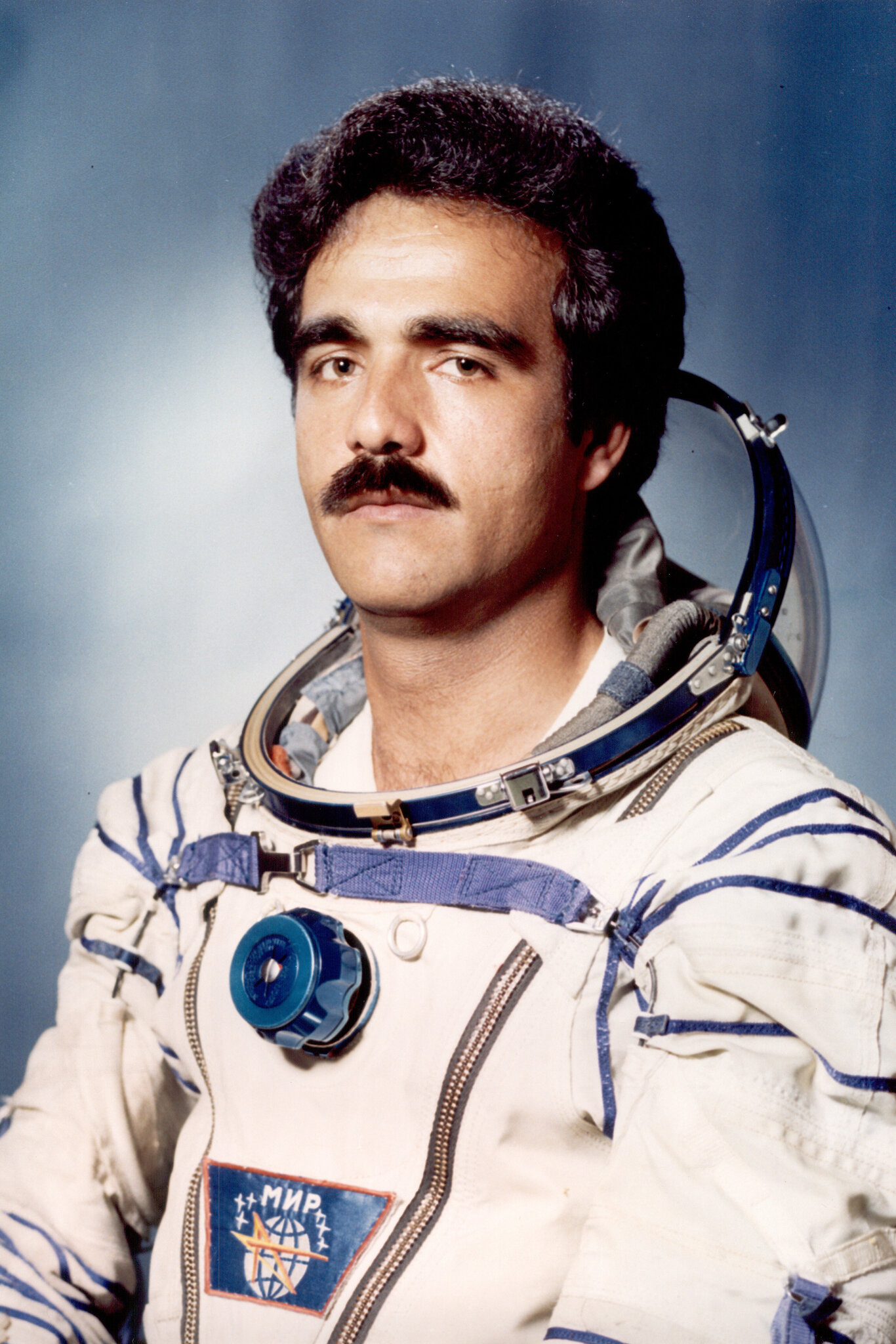 Abdul Ahad Momand, Only Afghan to Fly in Space, Is Dead