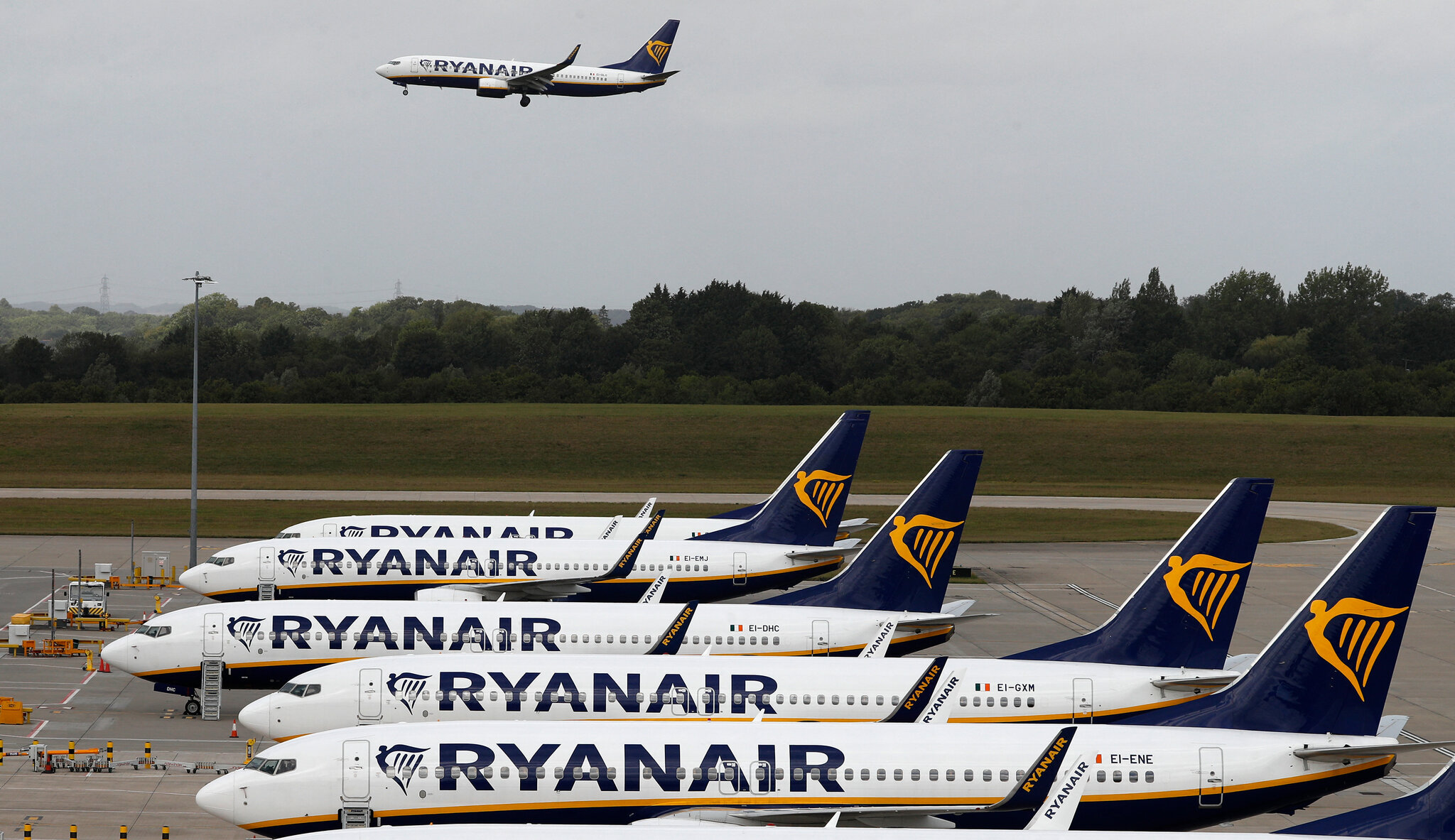 Ryanair Stops Charging for Parents to Sit With Their Children