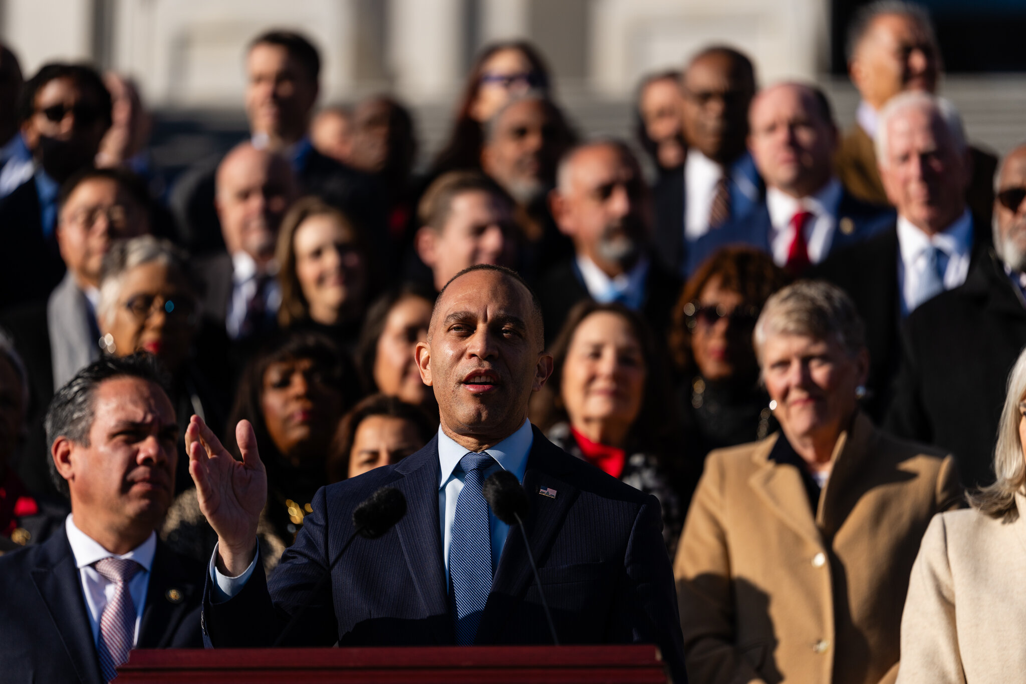 Jeffries Faces Steep Test as Far Left Builds Strength in Congress