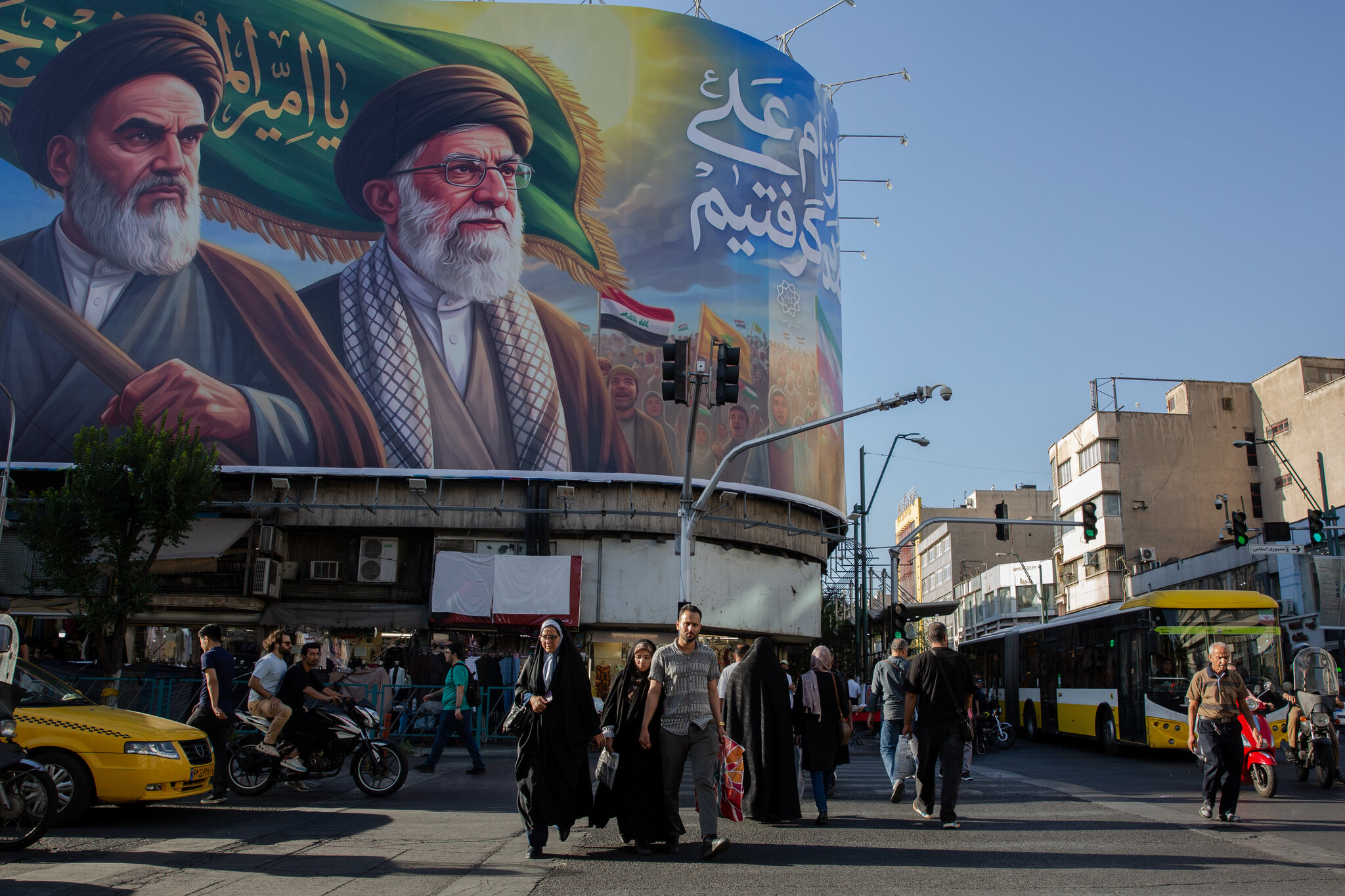 Live Updates: Mideast Hostilities Flare, Testing Fragile U.S.-Iran Truce