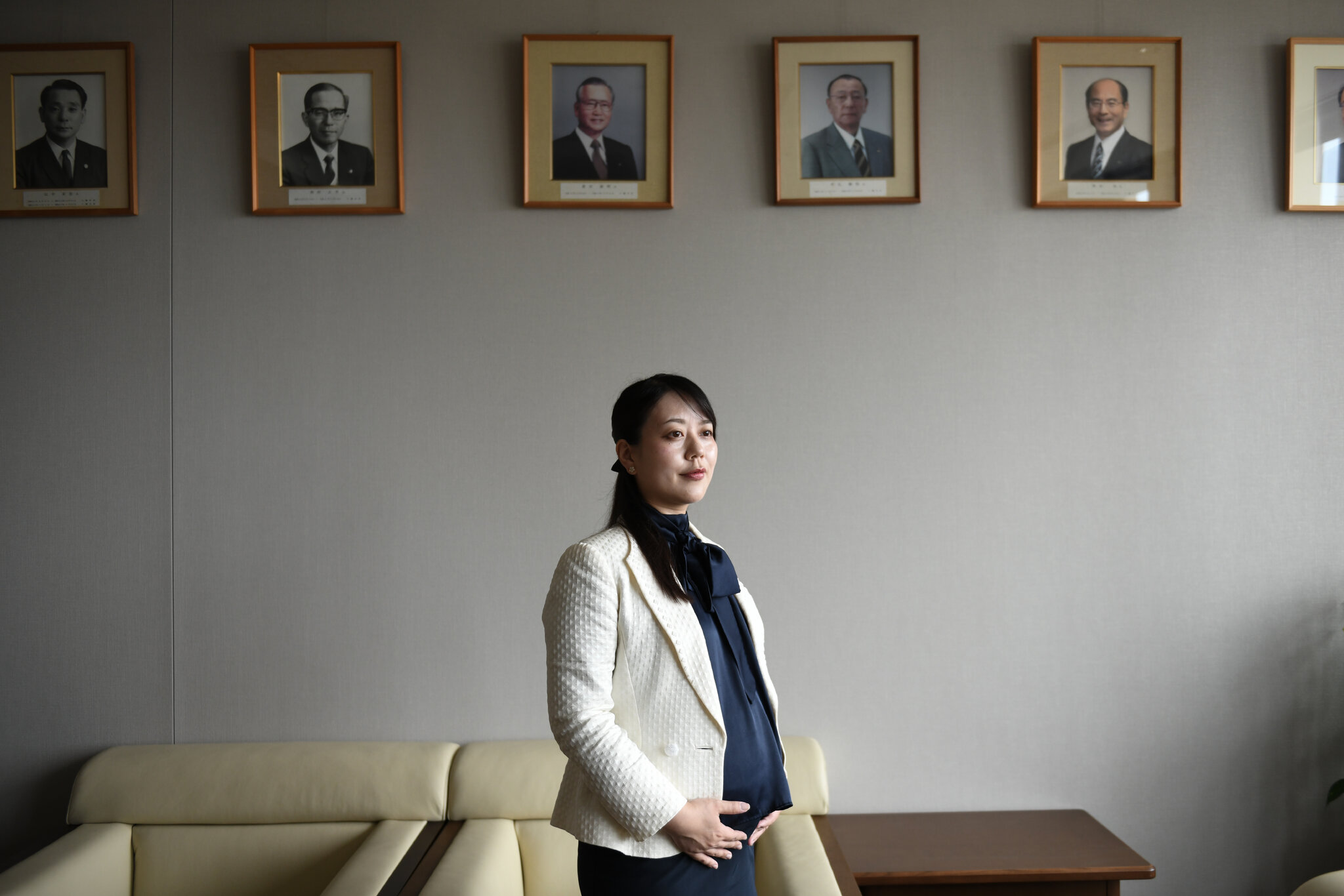 A Mayor Is Taking Maternity Leave in Japan. Some Men Are Furious.