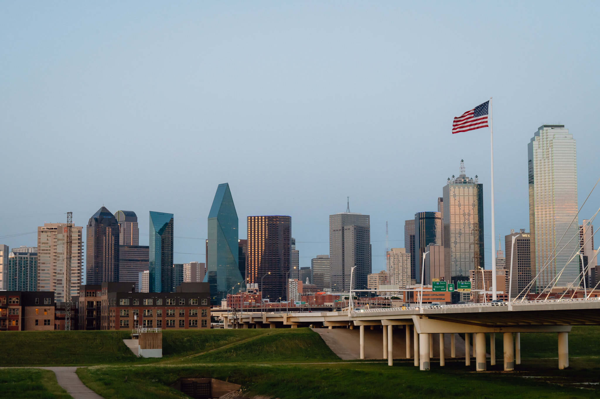 Dallas Bets on a New Stock Exchange as Its Downtown Struggles