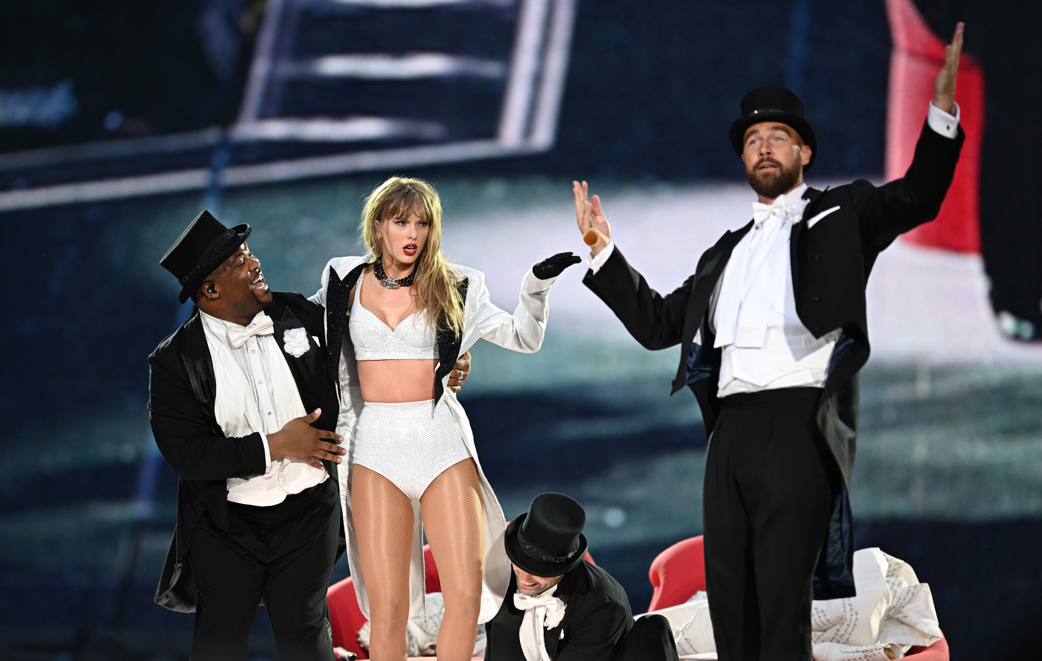 The Lights, the Party, the Ball Gowns: Expect a Black-Tie Swift-Kelce Event