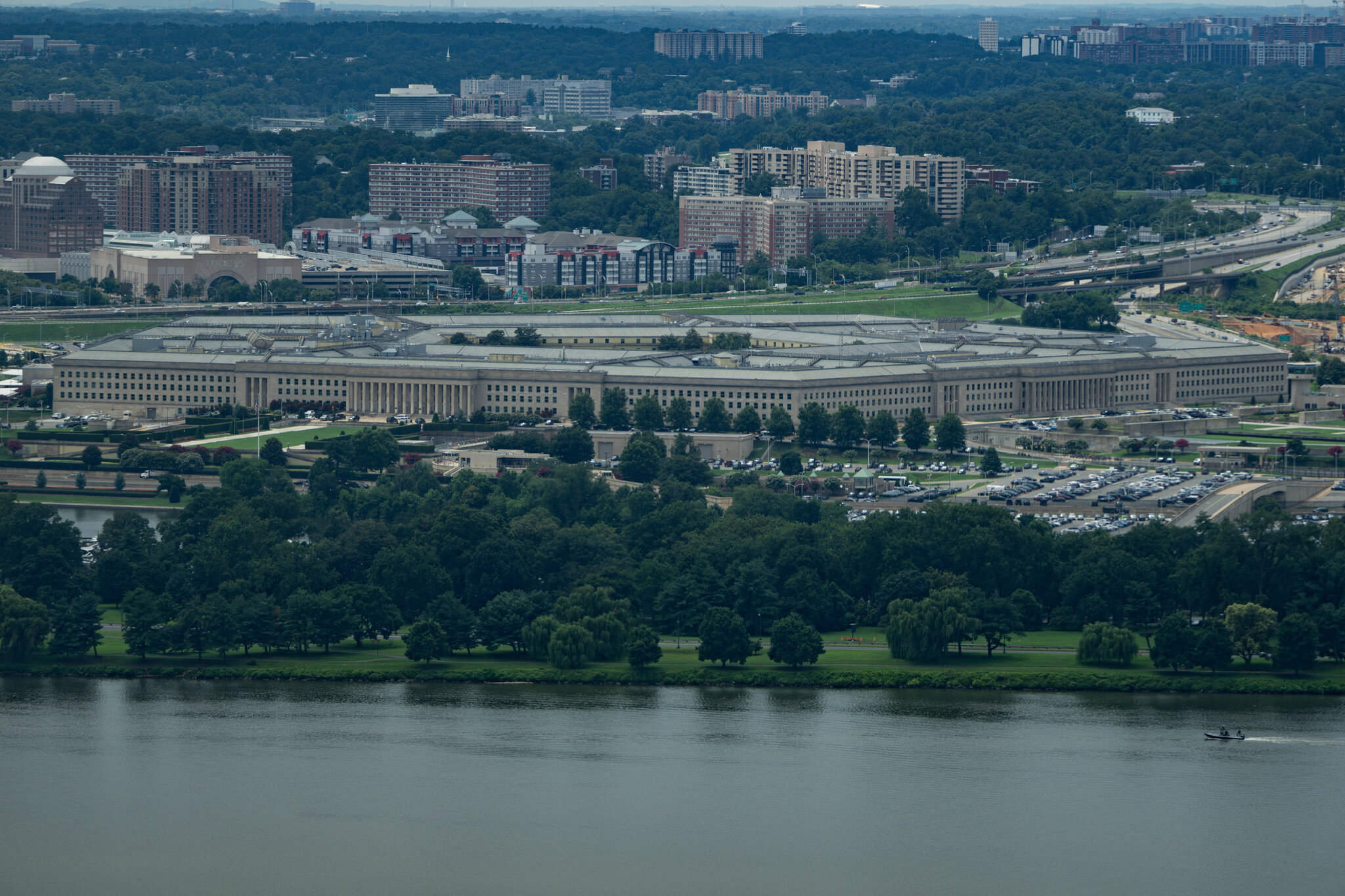 Court Halts Pentagon Rule Requiring Escorts for Journalists