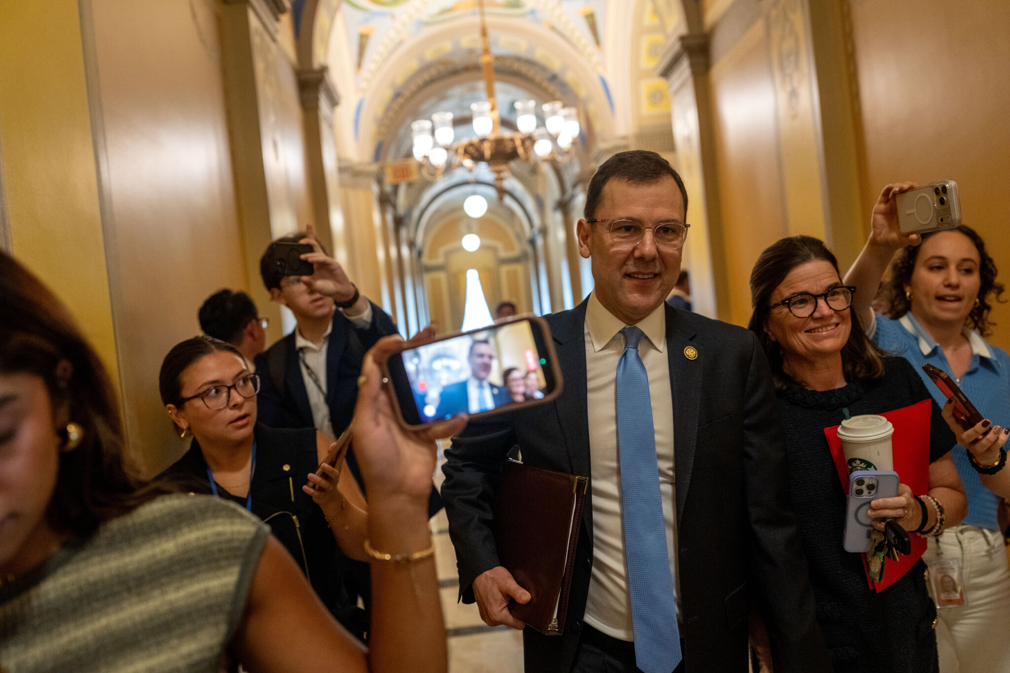 Tom Kean Says Depression Led to Long Absence From Congress
