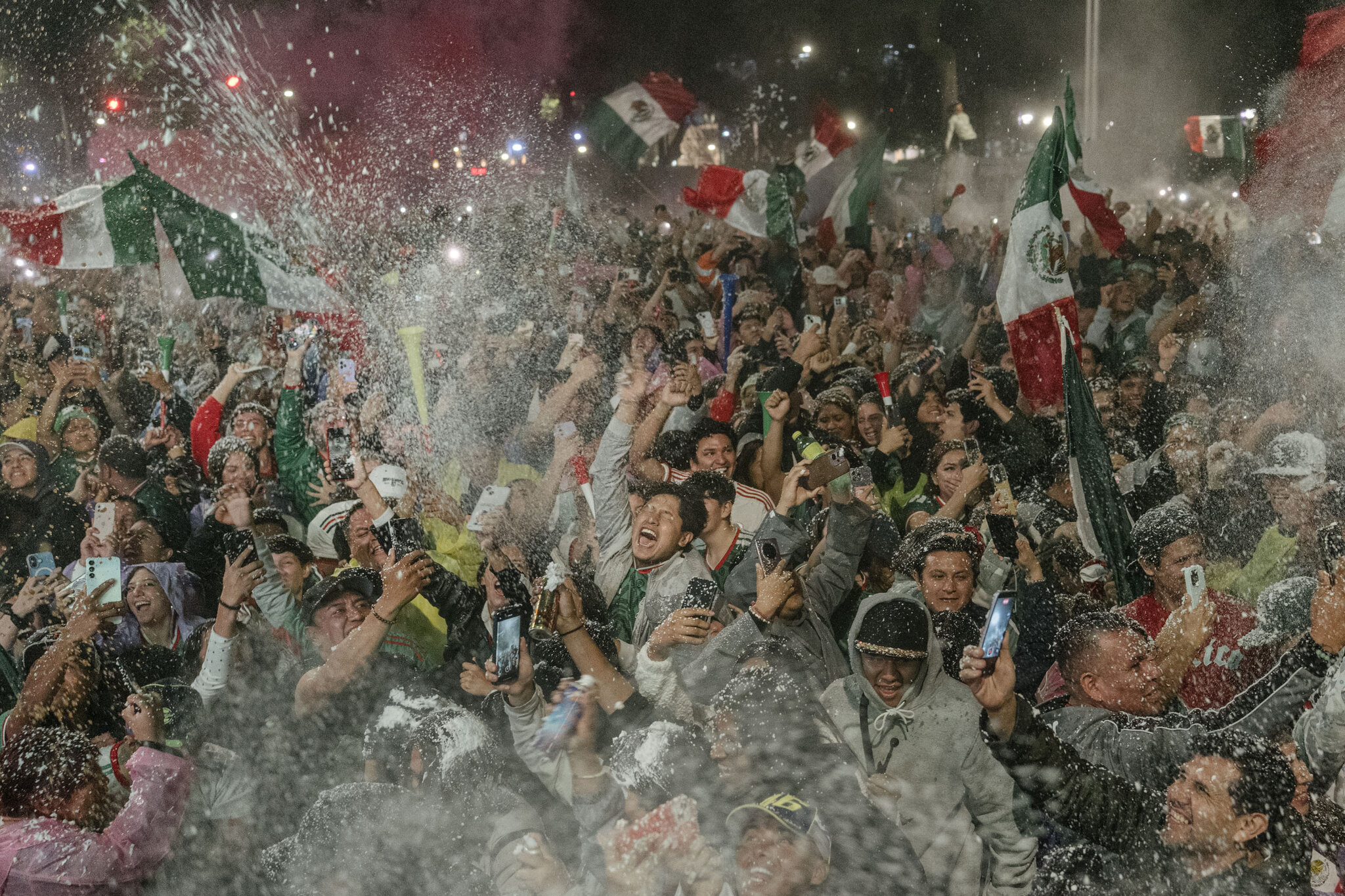 ¿Y Si Sí? The World Cup Delivers Hope to Mexico