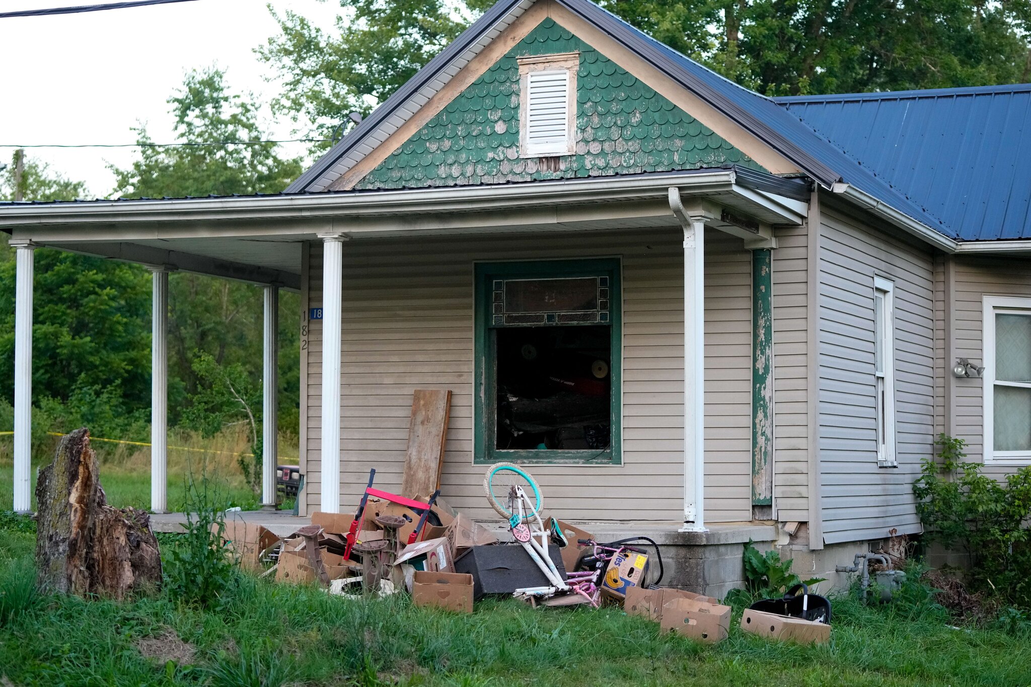 Adults Arrested After 16 Children Are Found in Squalor in Rural Ohio