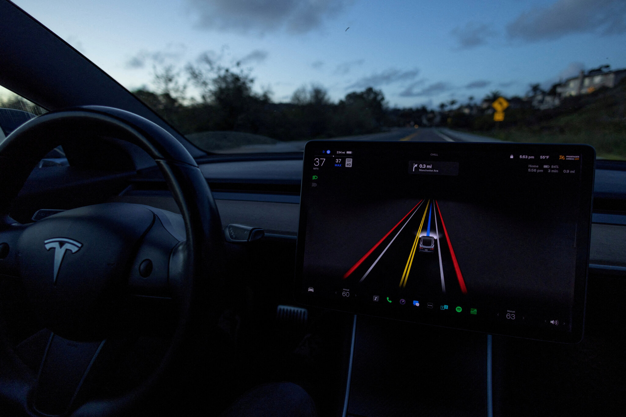 Tesla Driver Using Autopilot in Texas Crash Is Charged With Manslaughter
