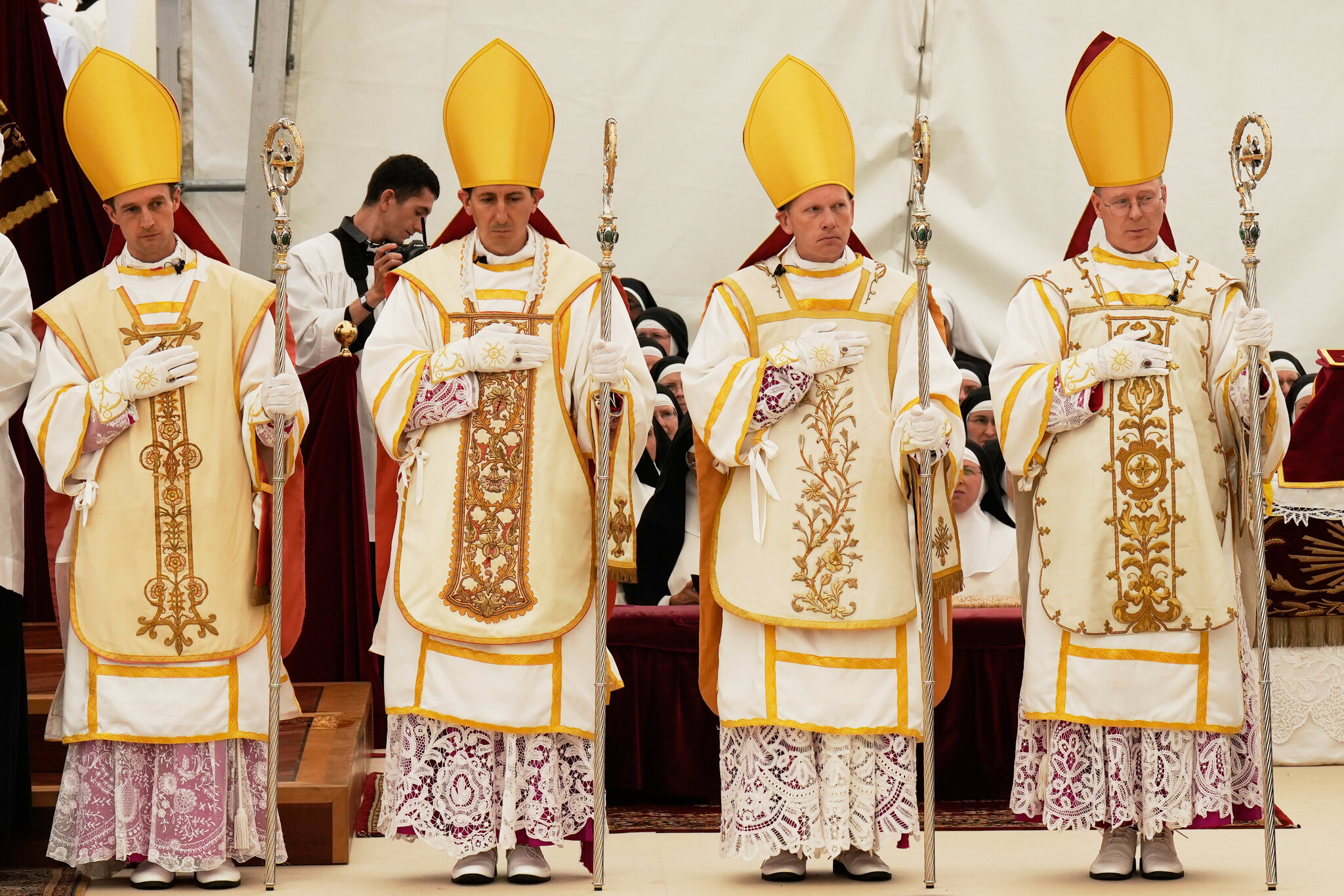 Vatican Excommunicates Breakaway Group, in First Major Crisis for Pope Leo