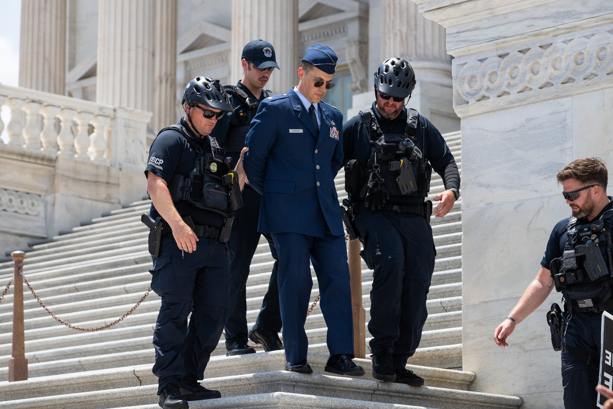 Air Force Detains Officer Who Called for Trump’s Impeachment at Capitol