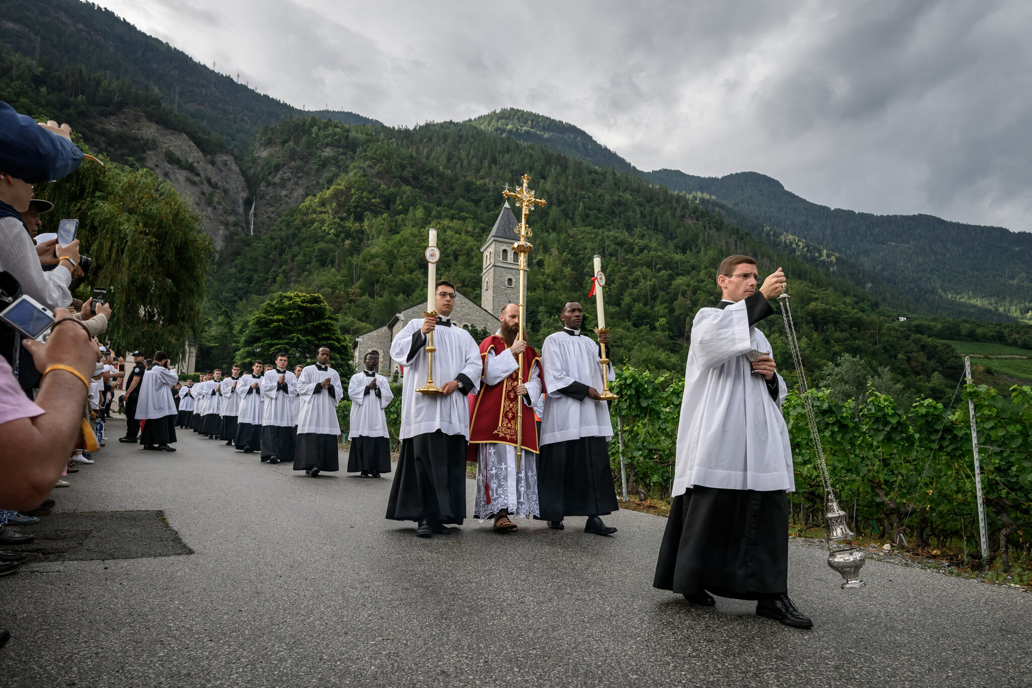 Rebel Catholics Defy Vatican’s Calls to Return to Mainstream Church