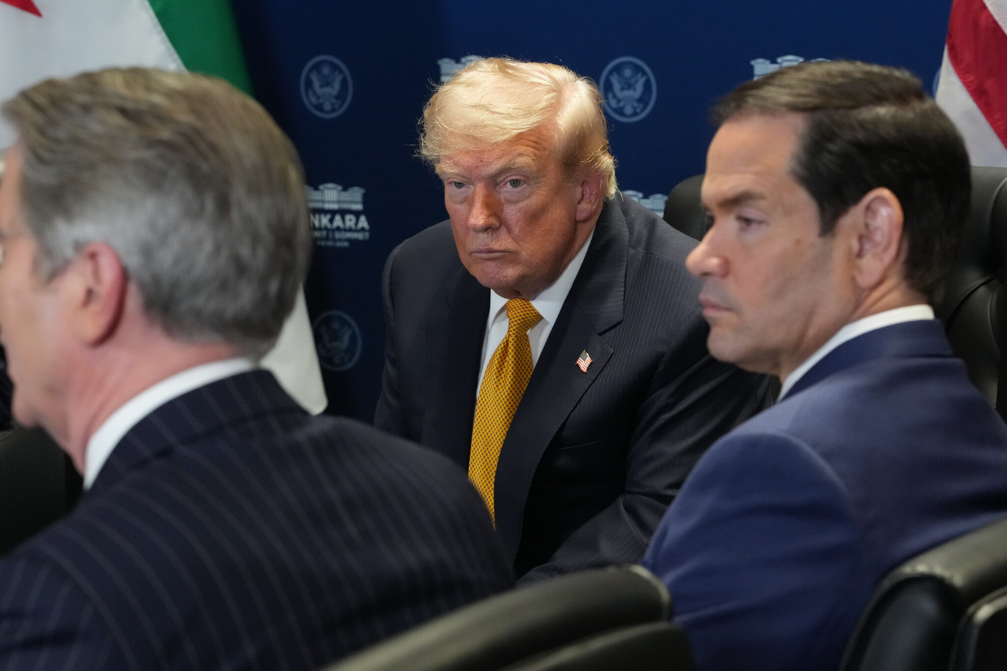 As Iran Cease-Fire Frays, Trump Faces a Muddled War and Unpalatable Options