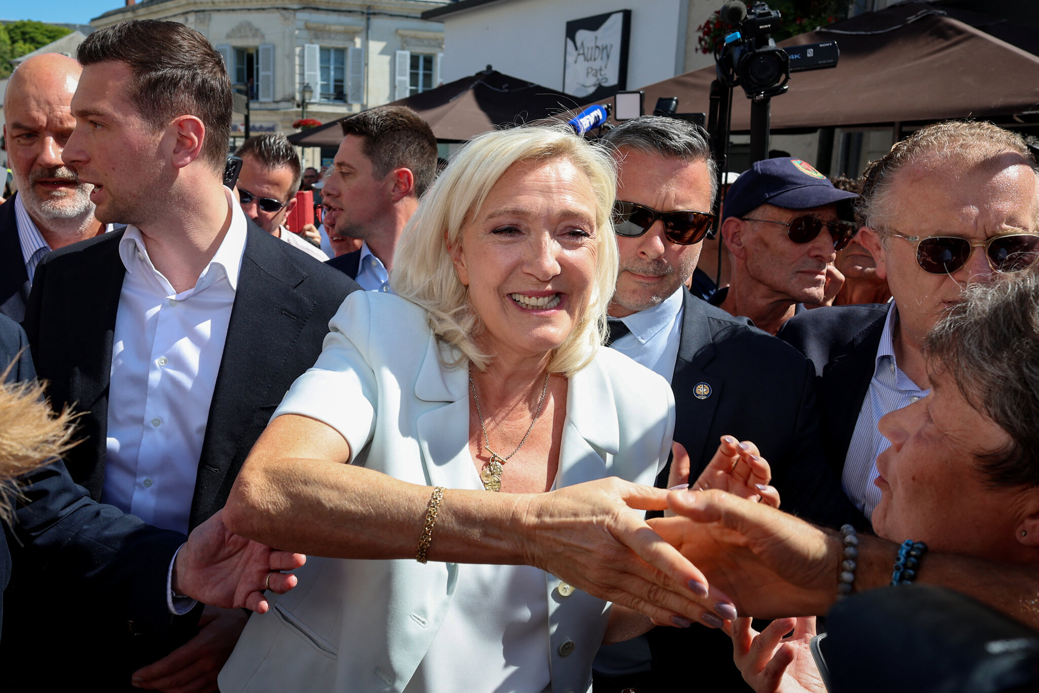 Le Pen Launches Presidential Campaign, in a Twist for French Politics